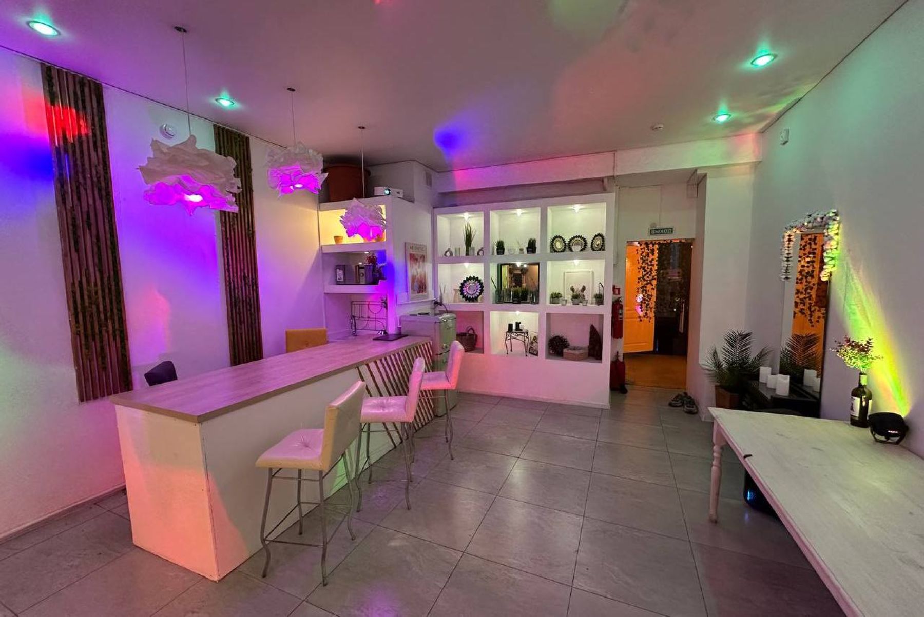 Барная стойка и оборудование для праздников