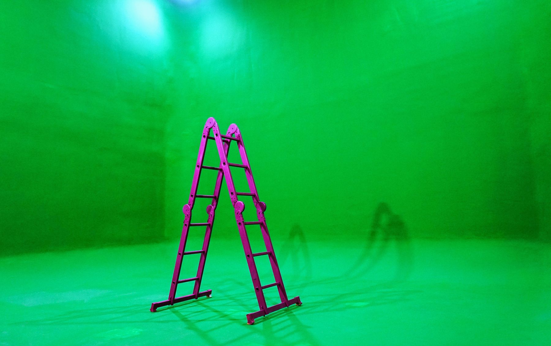 Фотостудия с зеленой циклорамой на Варшавском шоссе