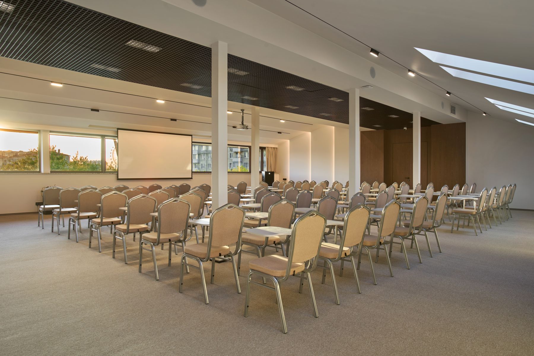 Уютный ресторан у метро ВДНХ