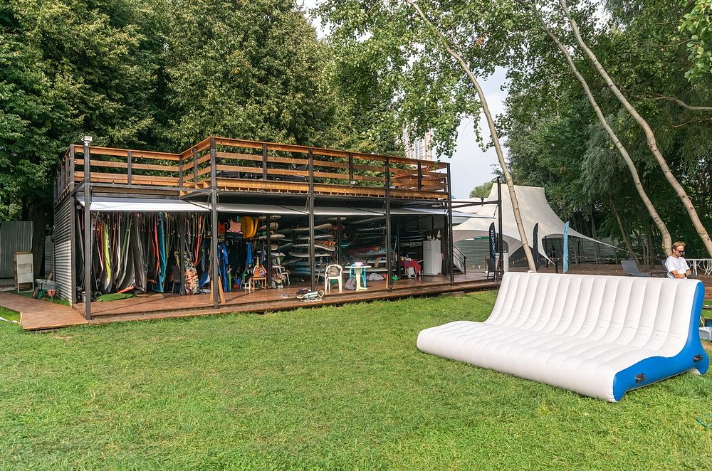 Вид на водоем с террасы Pro-veter