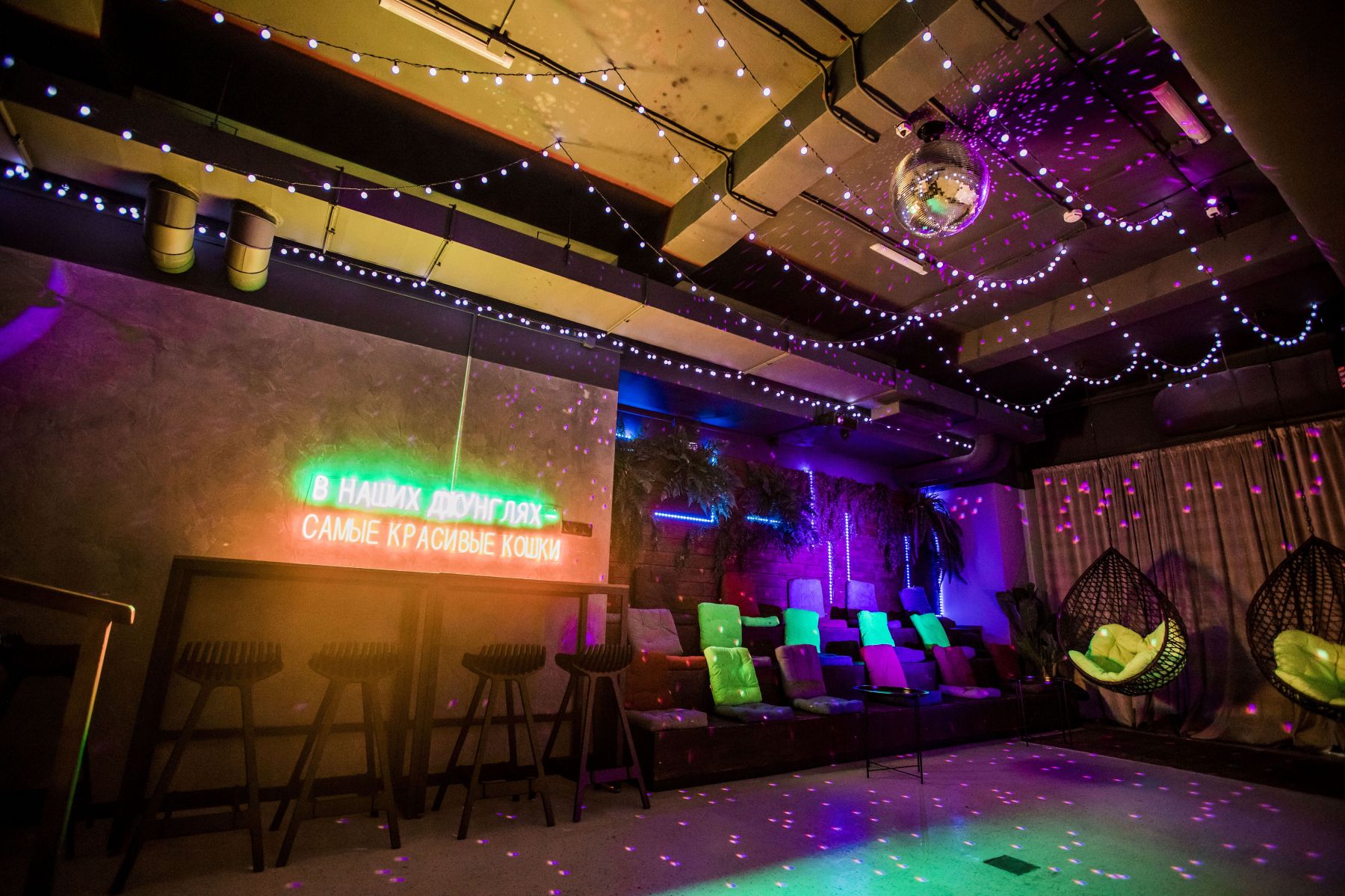 Пространство для тренингов в лофте FLORA