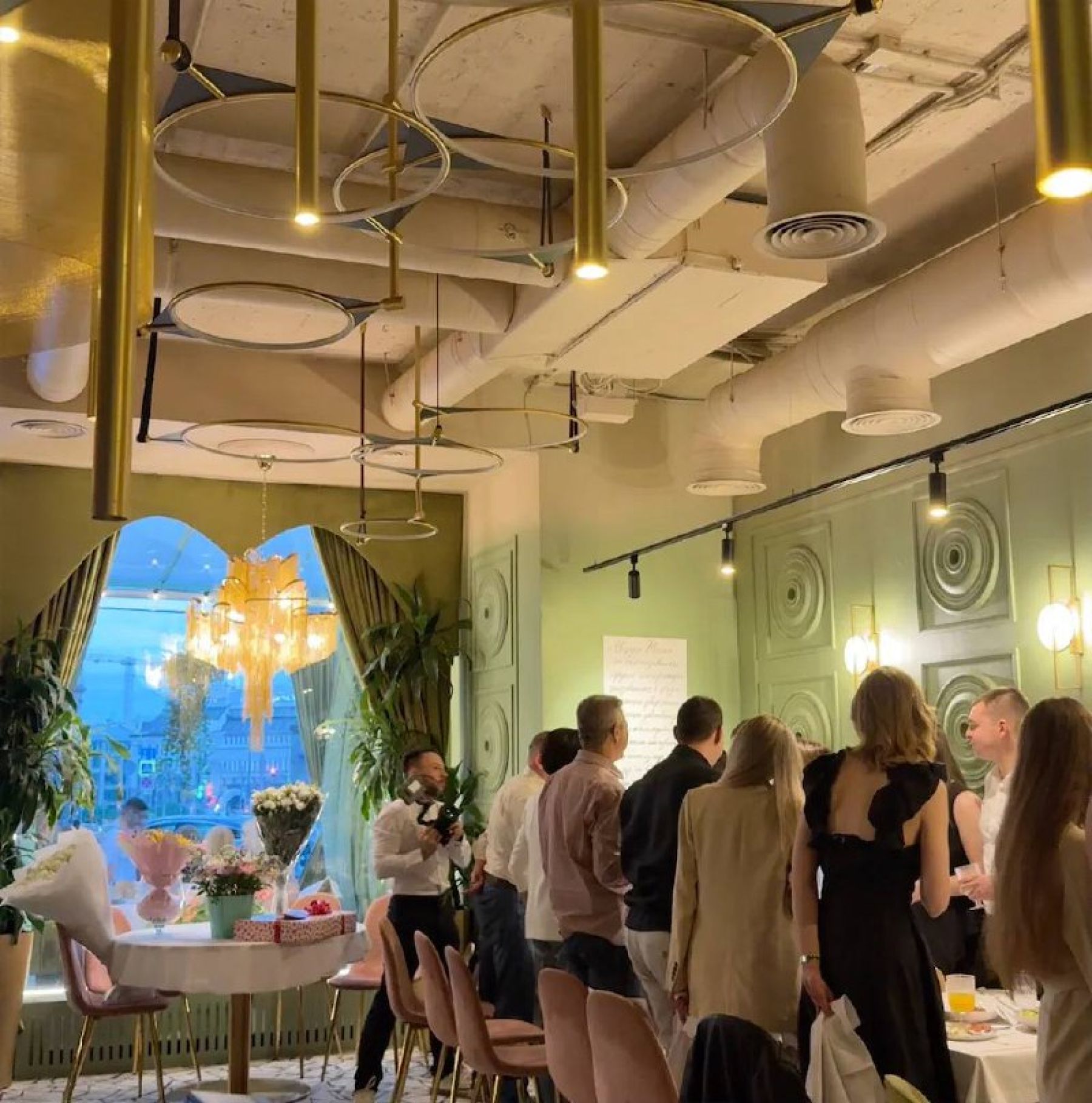 Торжественное оформление зала