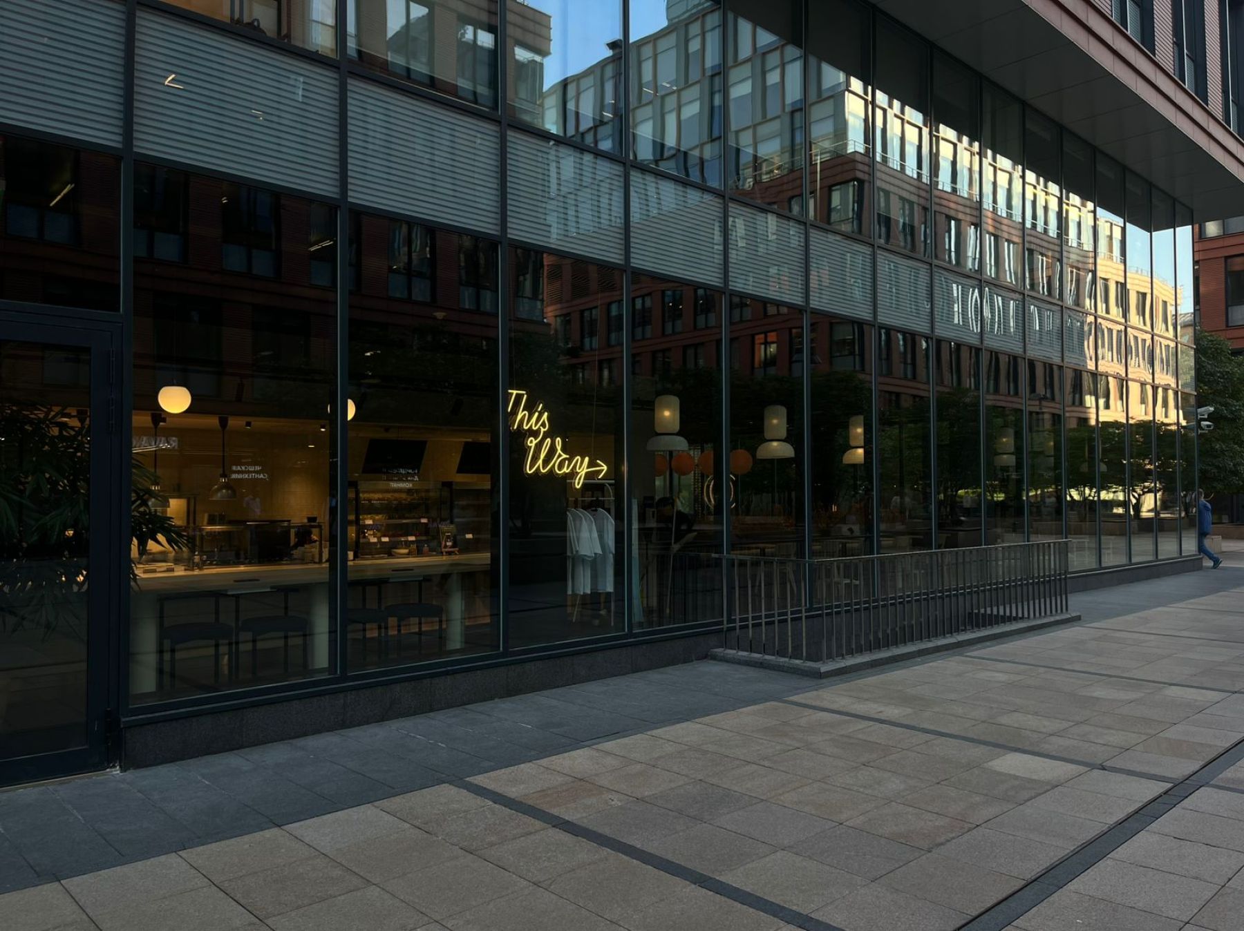 Панорамные окна в кафе на Соколе