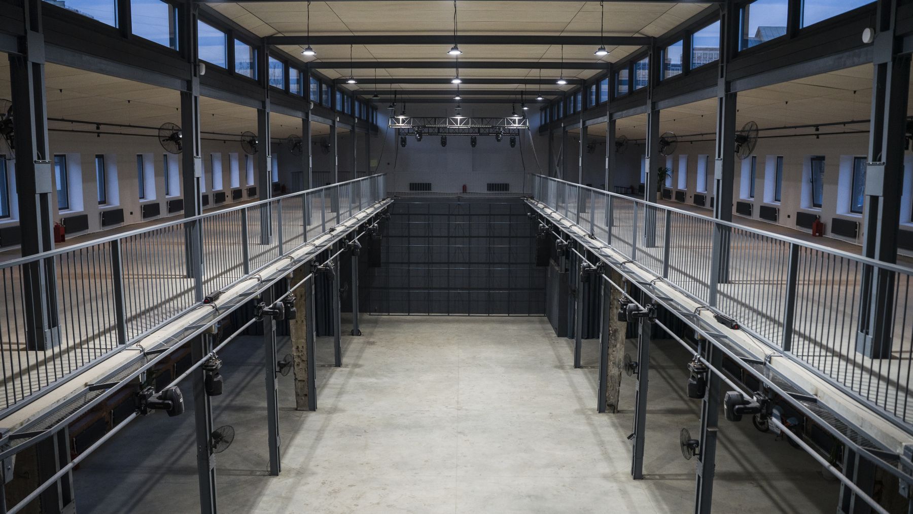 Сцена-трансформер в GRAND HALL