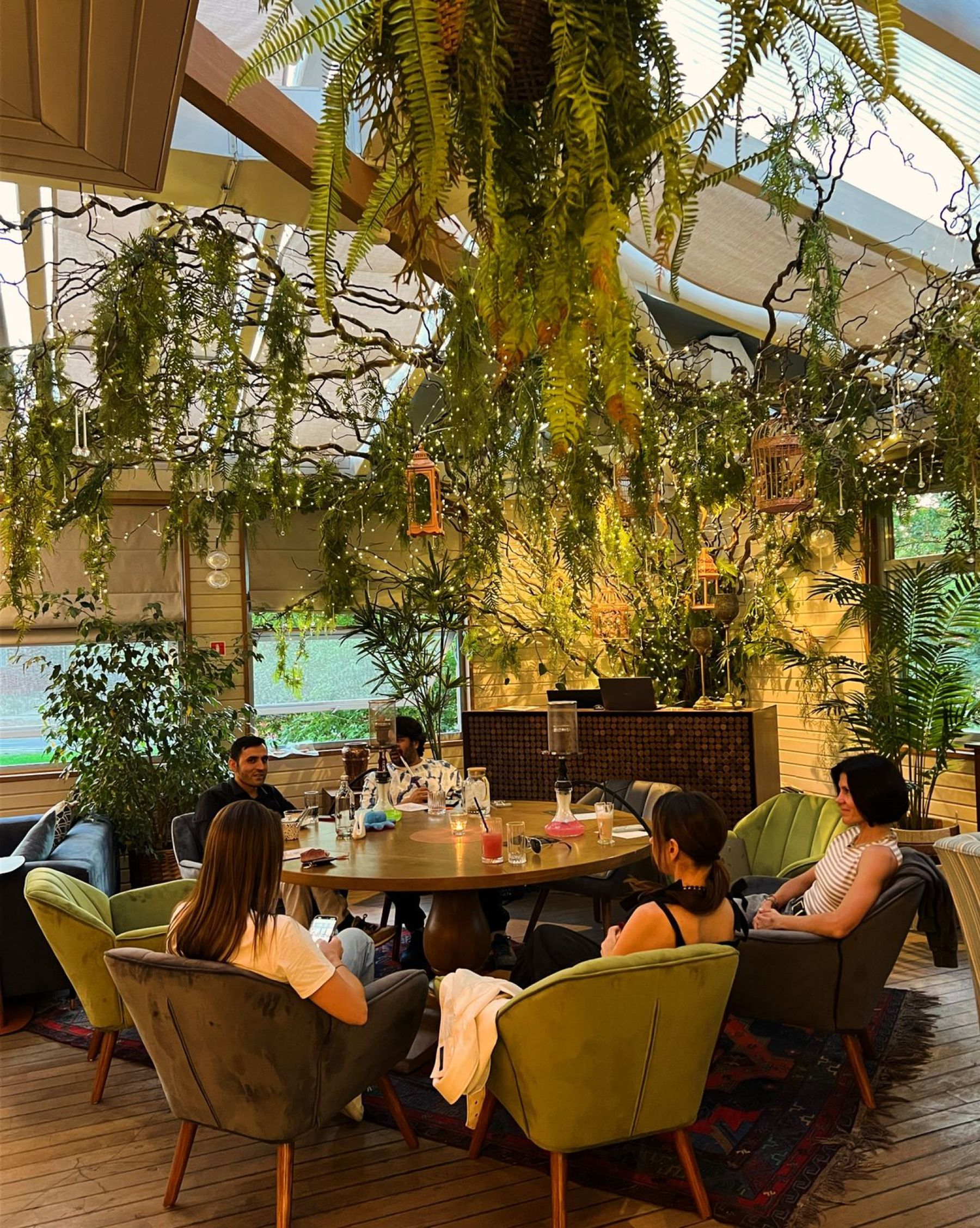 Зона для мероприятий в Blush Lounge