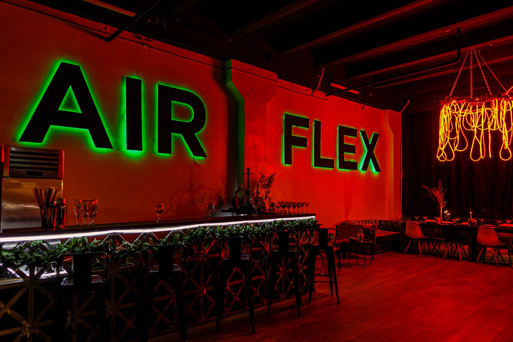 Креативное пространство для вечеринок в AIR FLEX