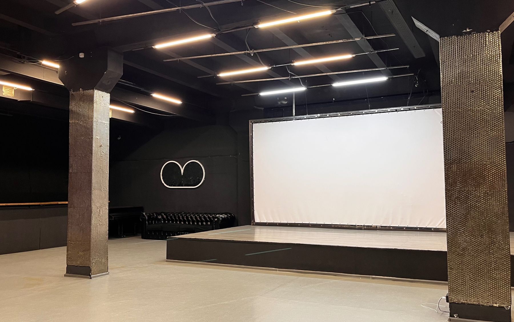 Интерьер индустриального лофта на Бауманской