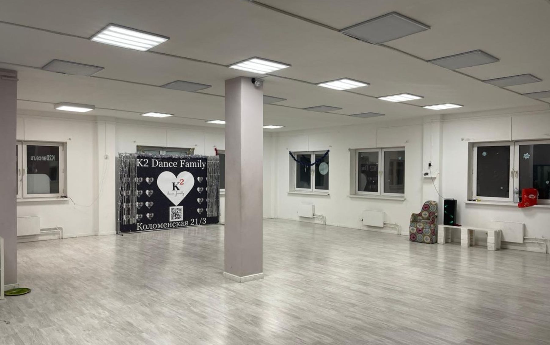 Лофт для мероприятий с панорамными окнами