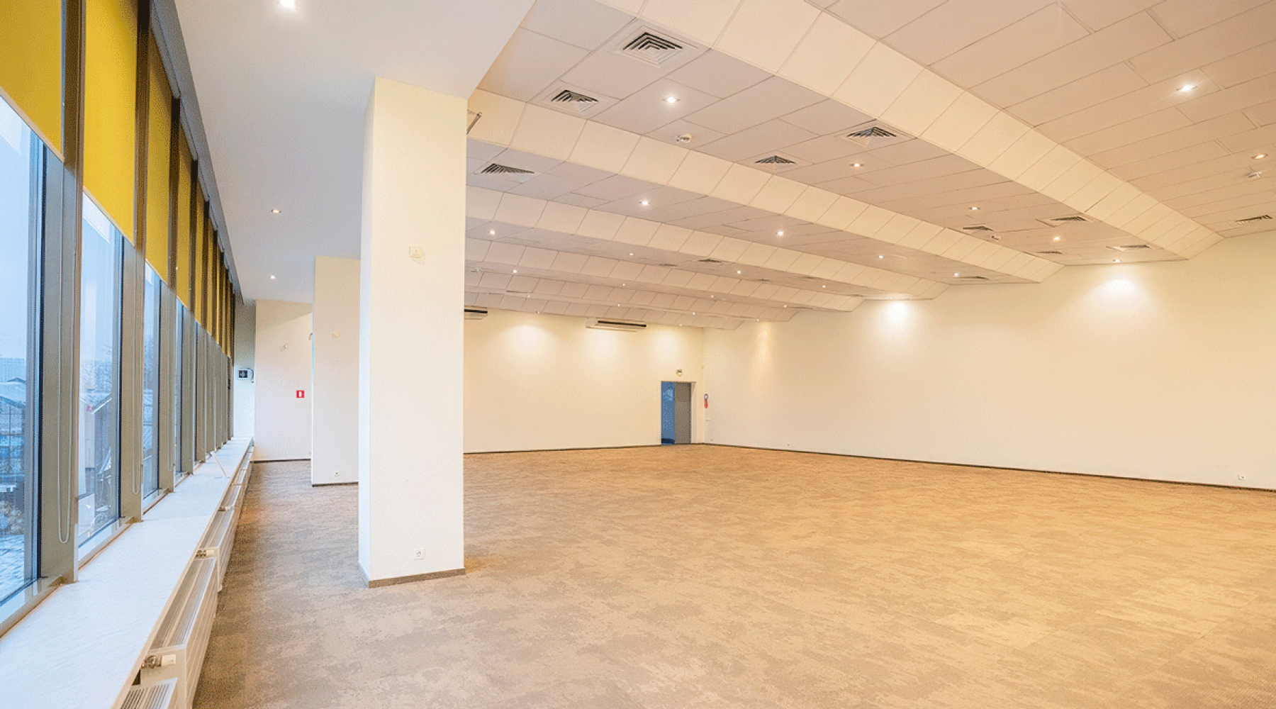 Современное оборудование конференц-зала Росконгресс