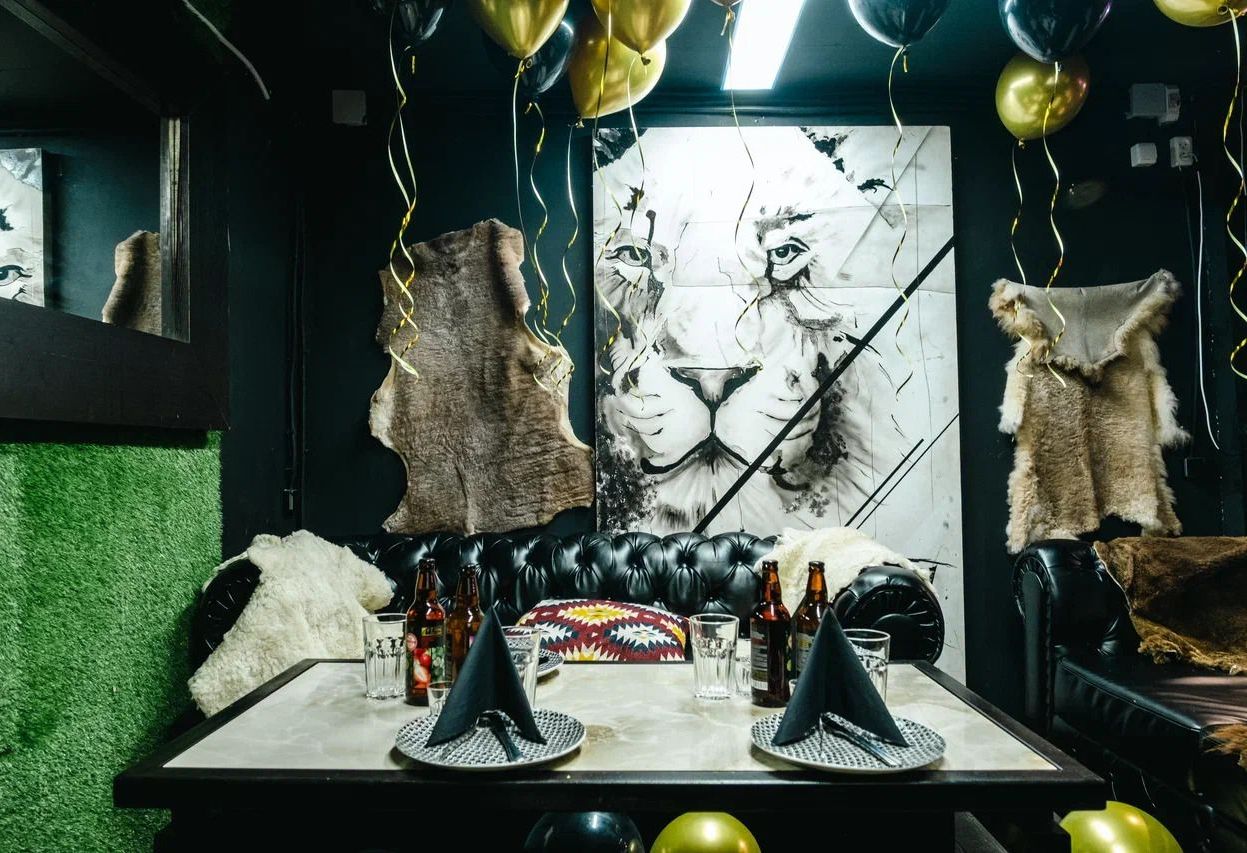 Комфортная мебель в кинолофт B69