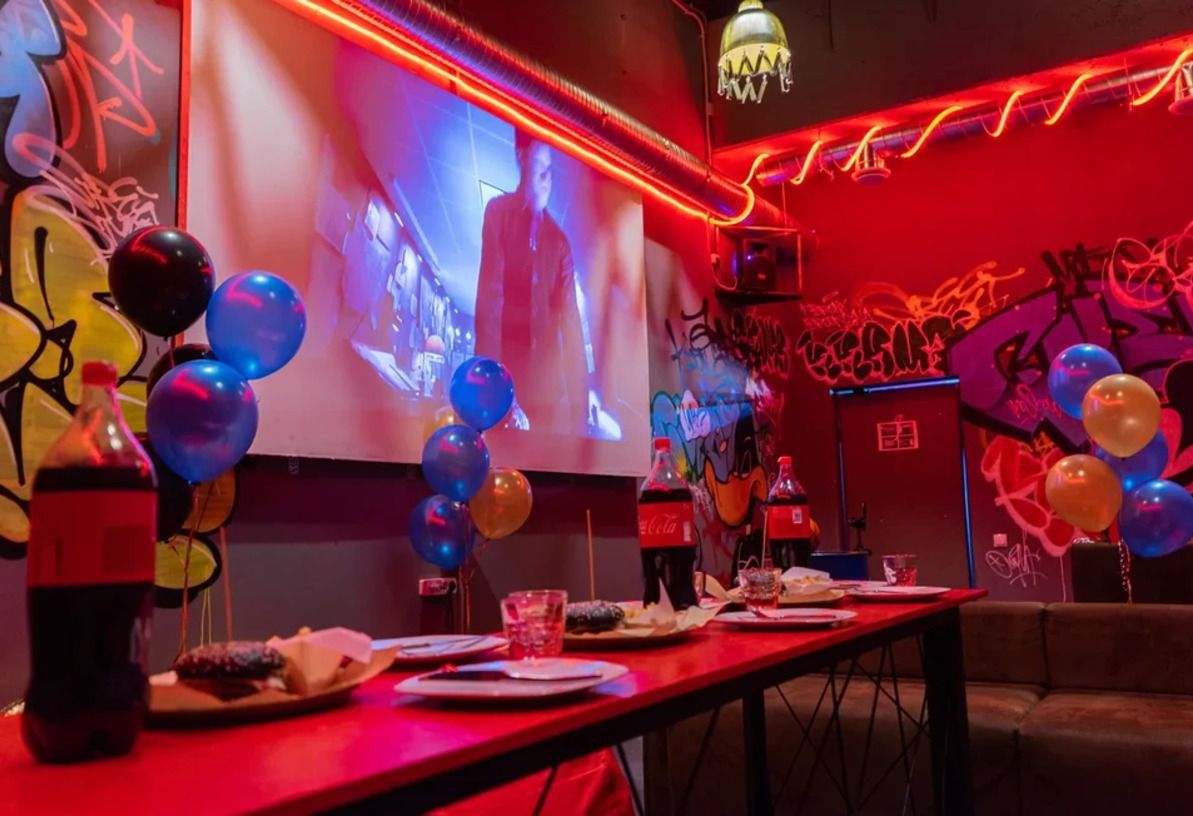 Музыкальная система и караоке в лофте