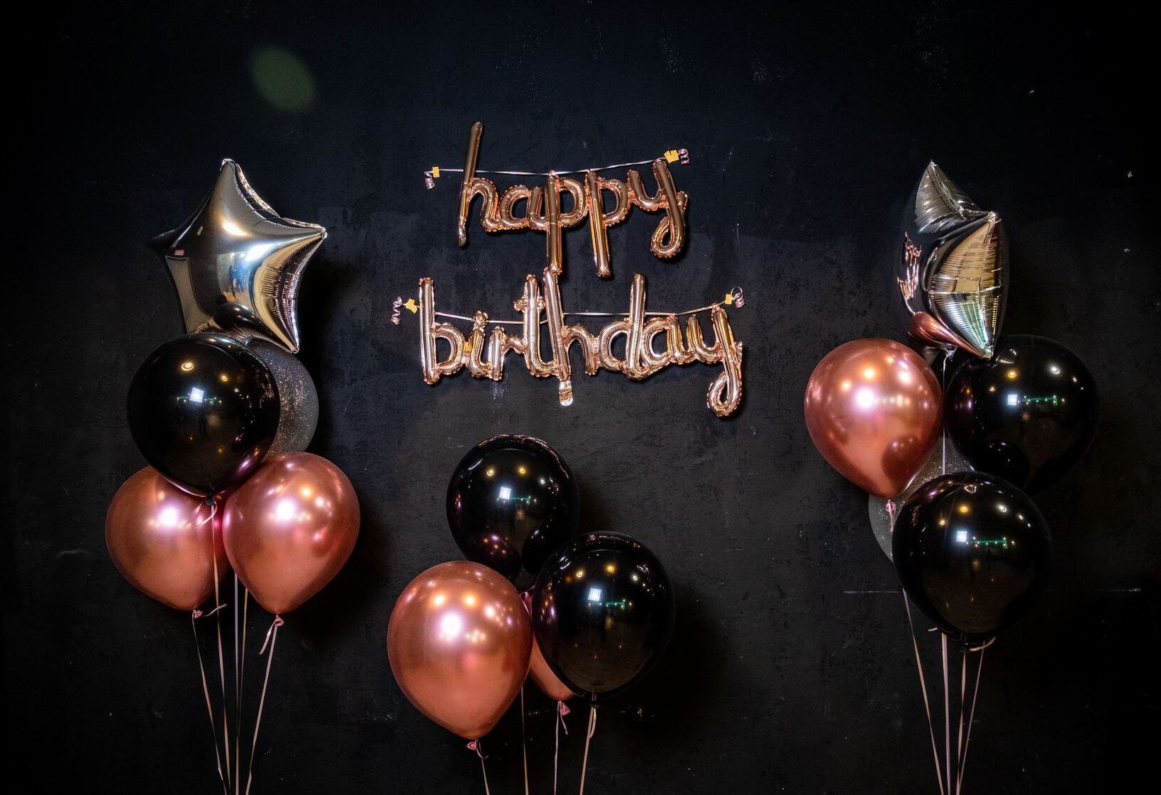 Проектор в лофте для мероприятий