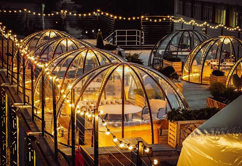 Купольный шатер на крыше с панорамным видом на Москву