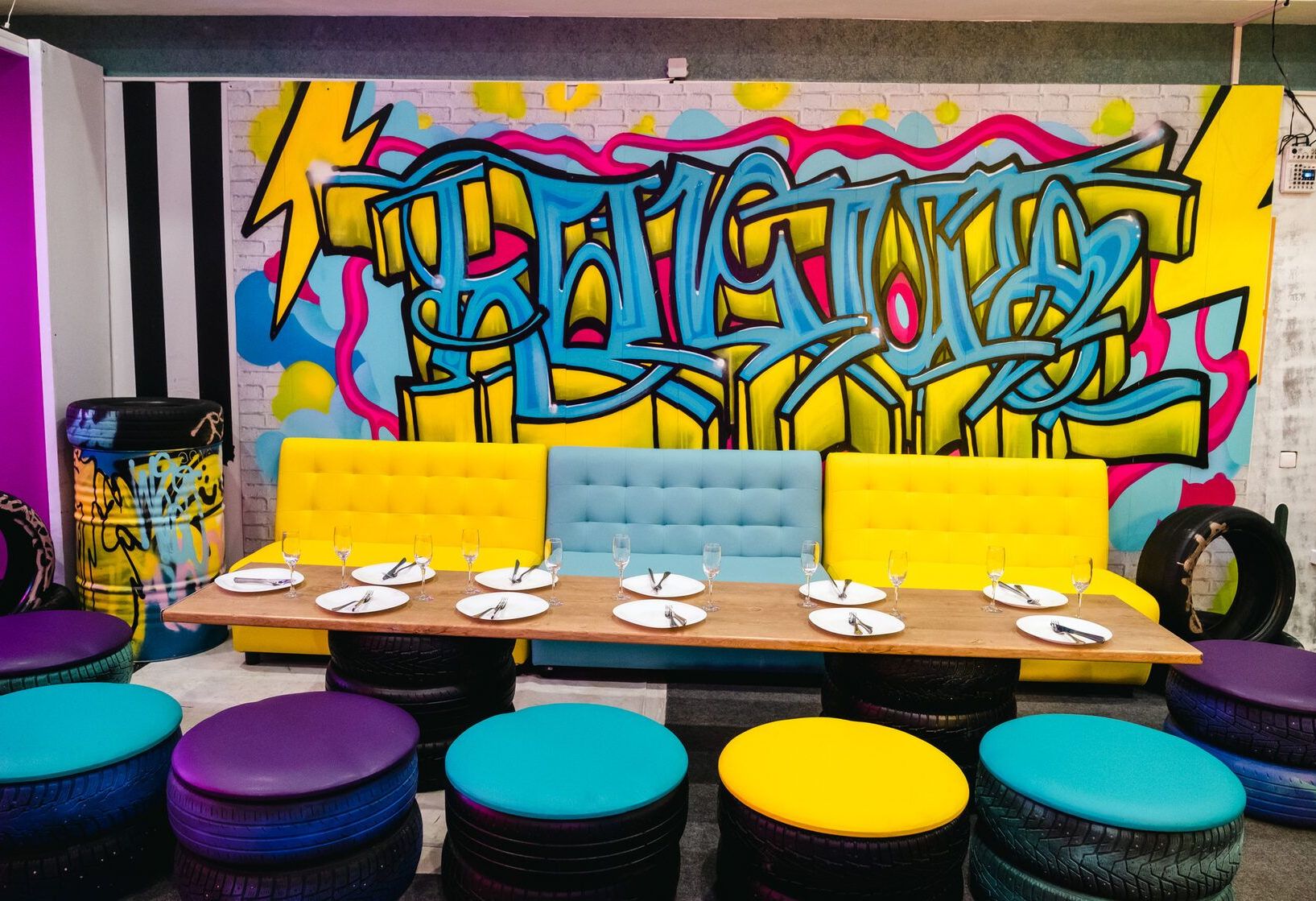 Мебель и декор в лофте