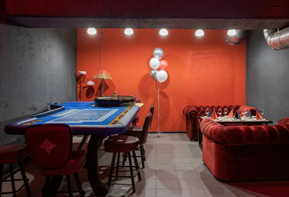 Комната с караоке и проектором