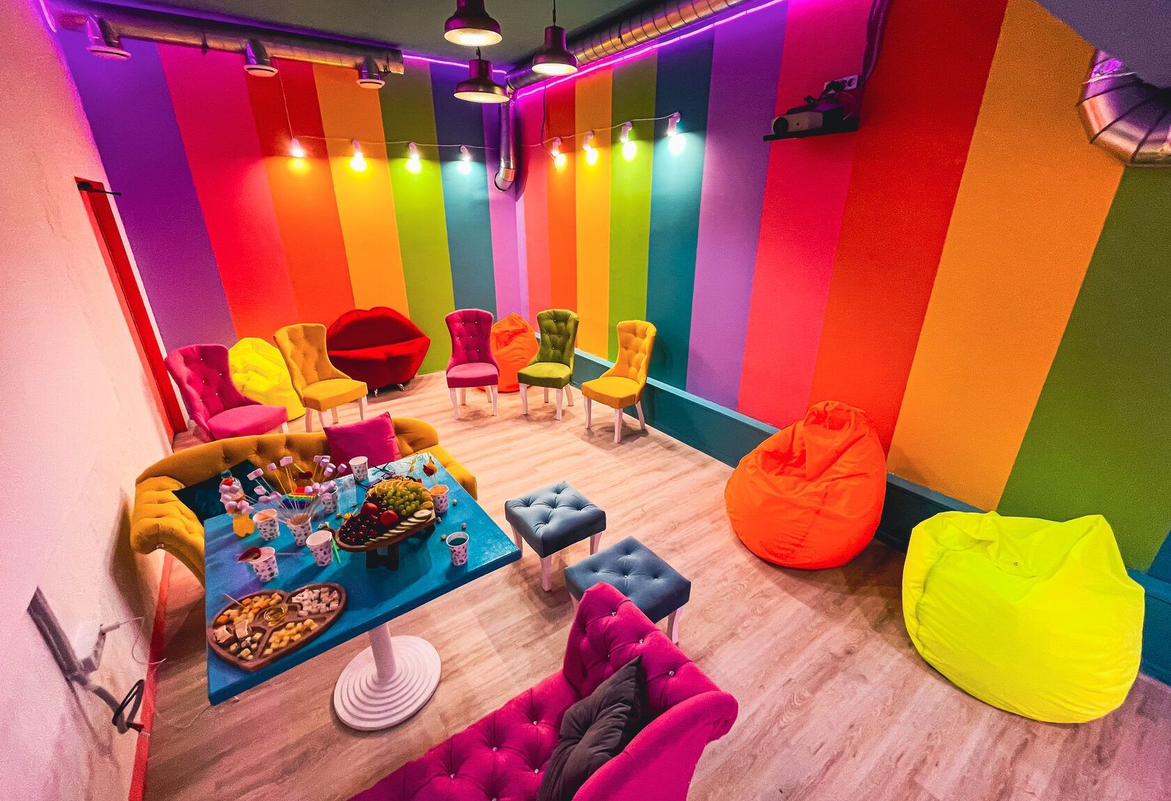 Просторная комната для мероприятий