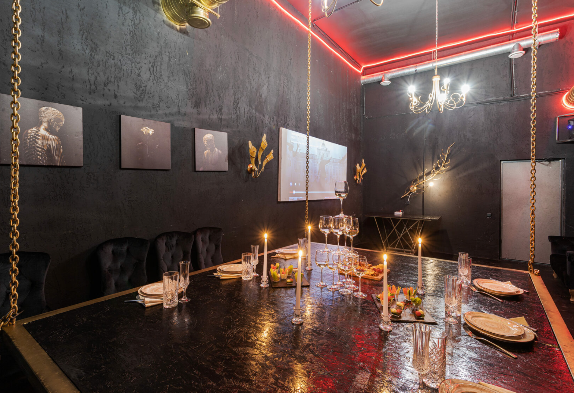 Интерьер античного лофта в Москве