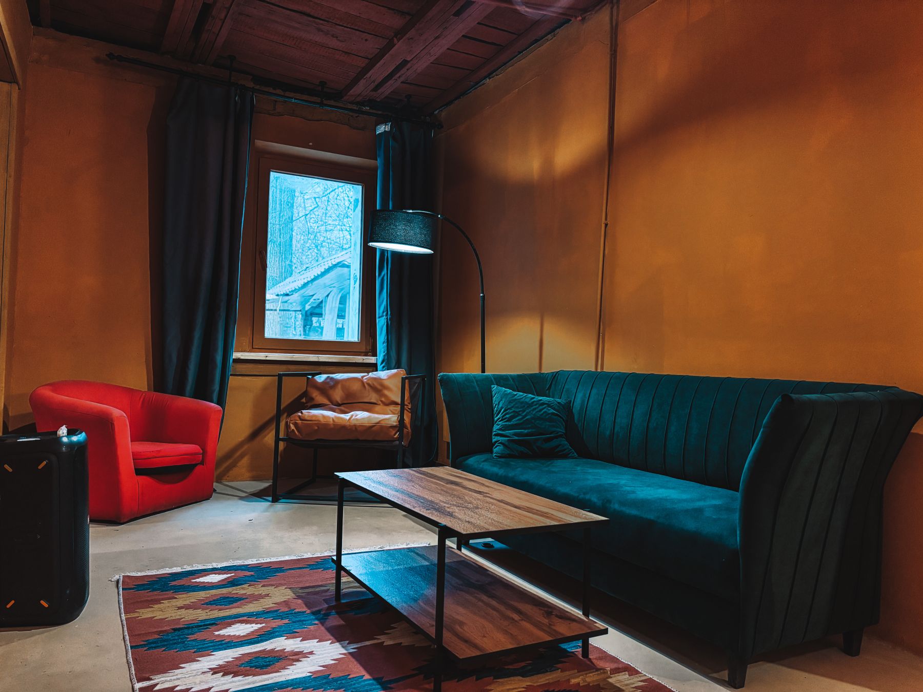 Зона для отдыха в лофте Охра