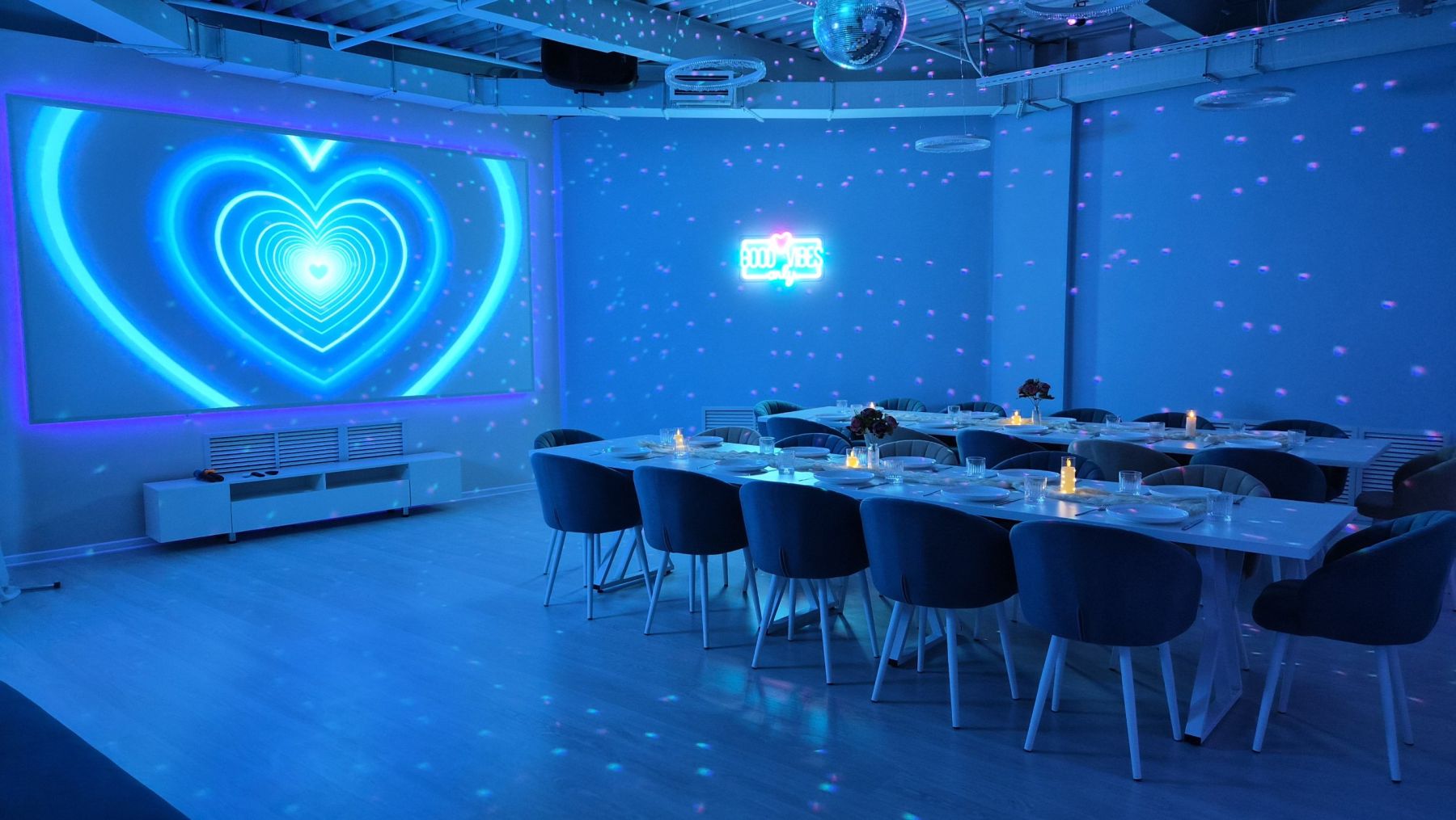 Праздничная атмосфера в лофте