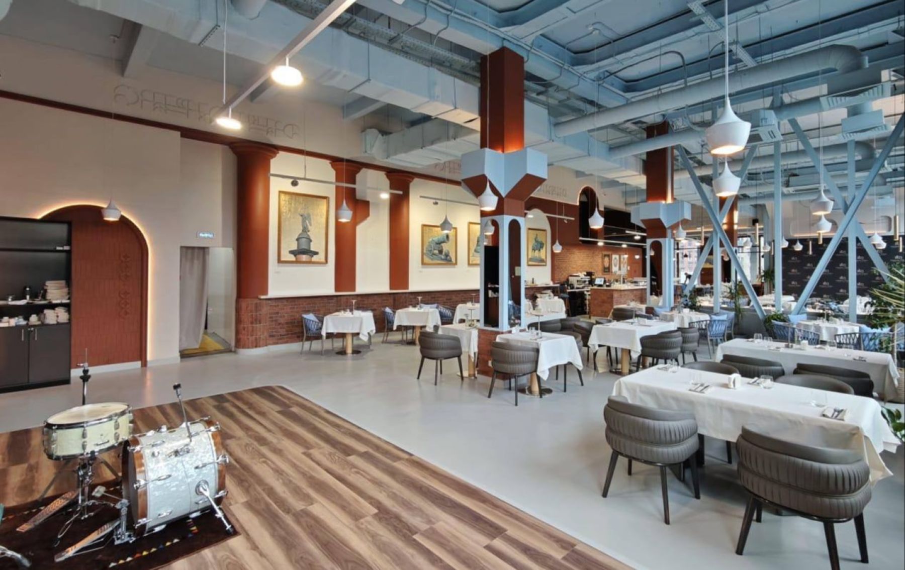 Банкетный зал на Дмитровской с панорамными окнами