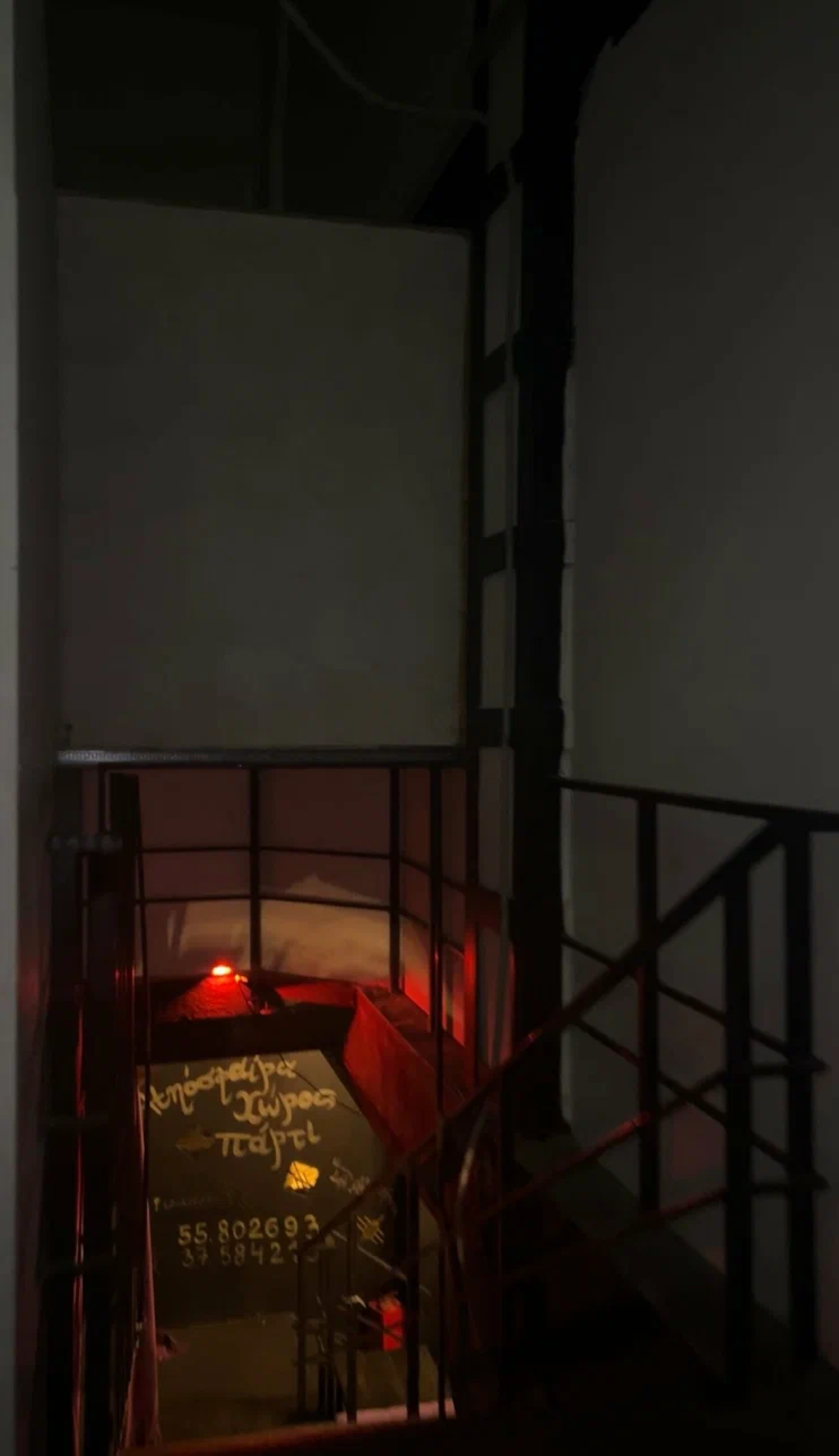 Барная стойка в лофте Блоу