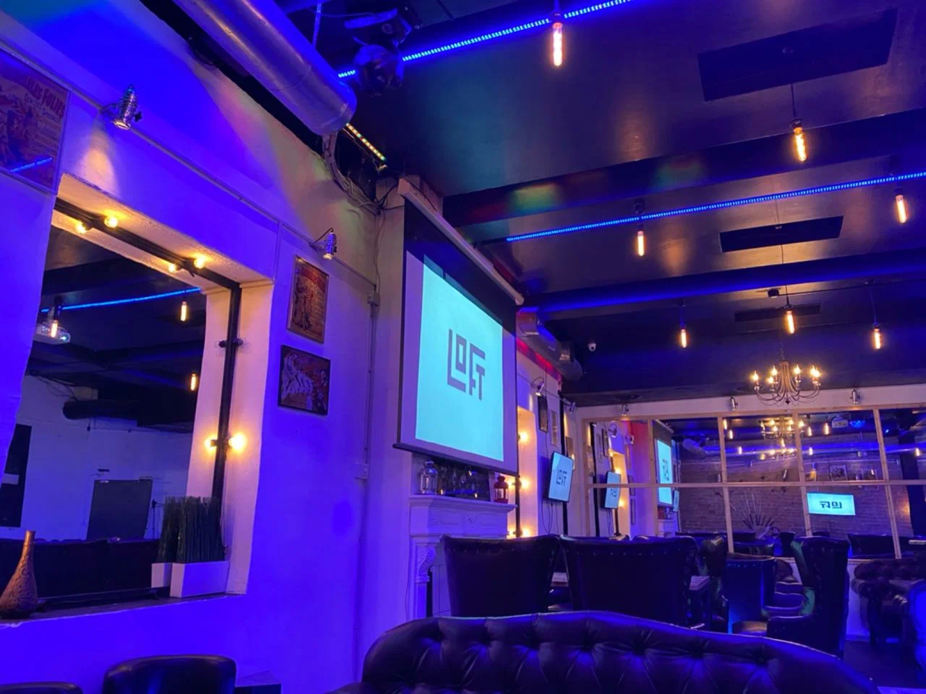 Камин в лофте Пикассо