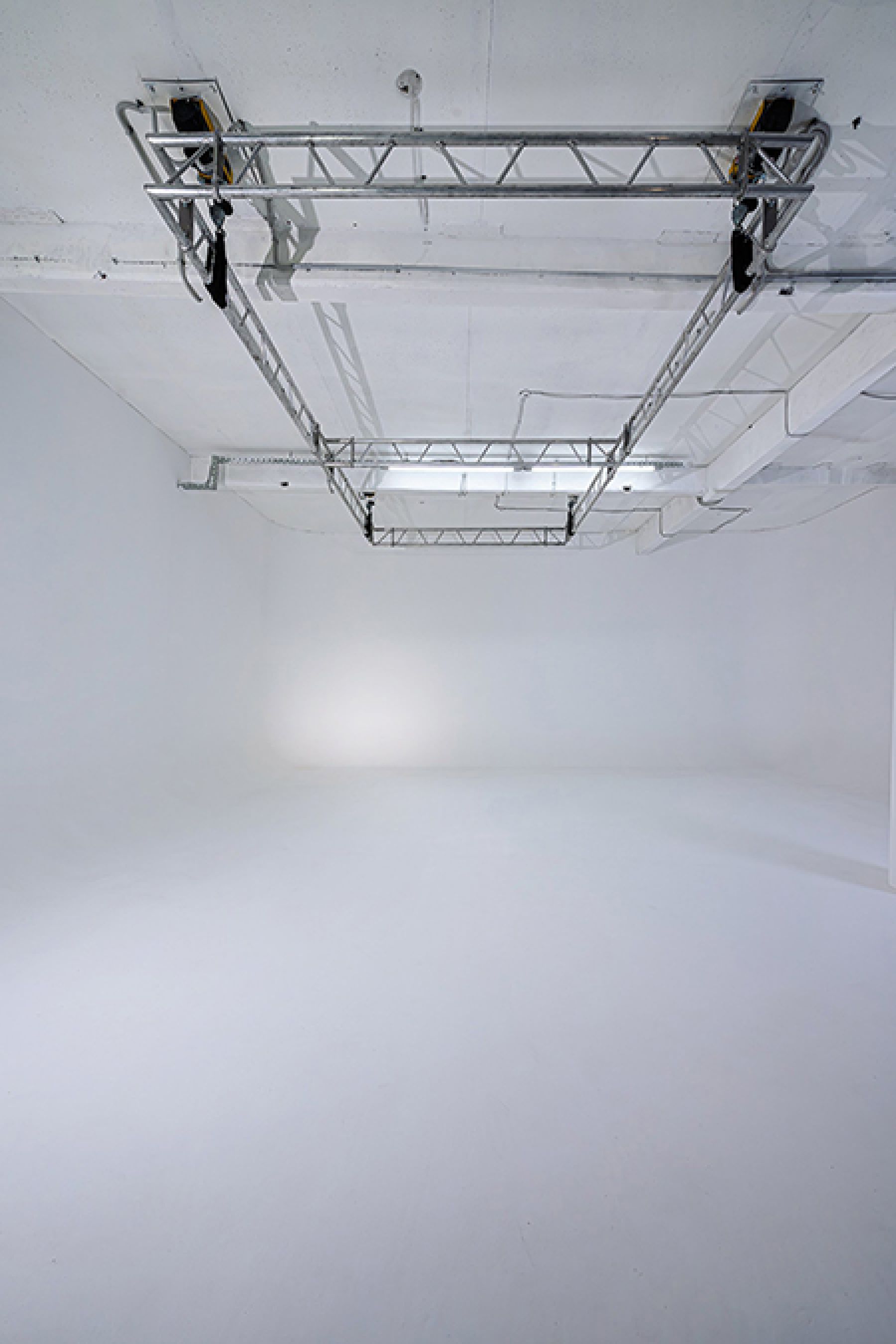 Студия для съемок в Москве - ПАВИЛЬОН 180