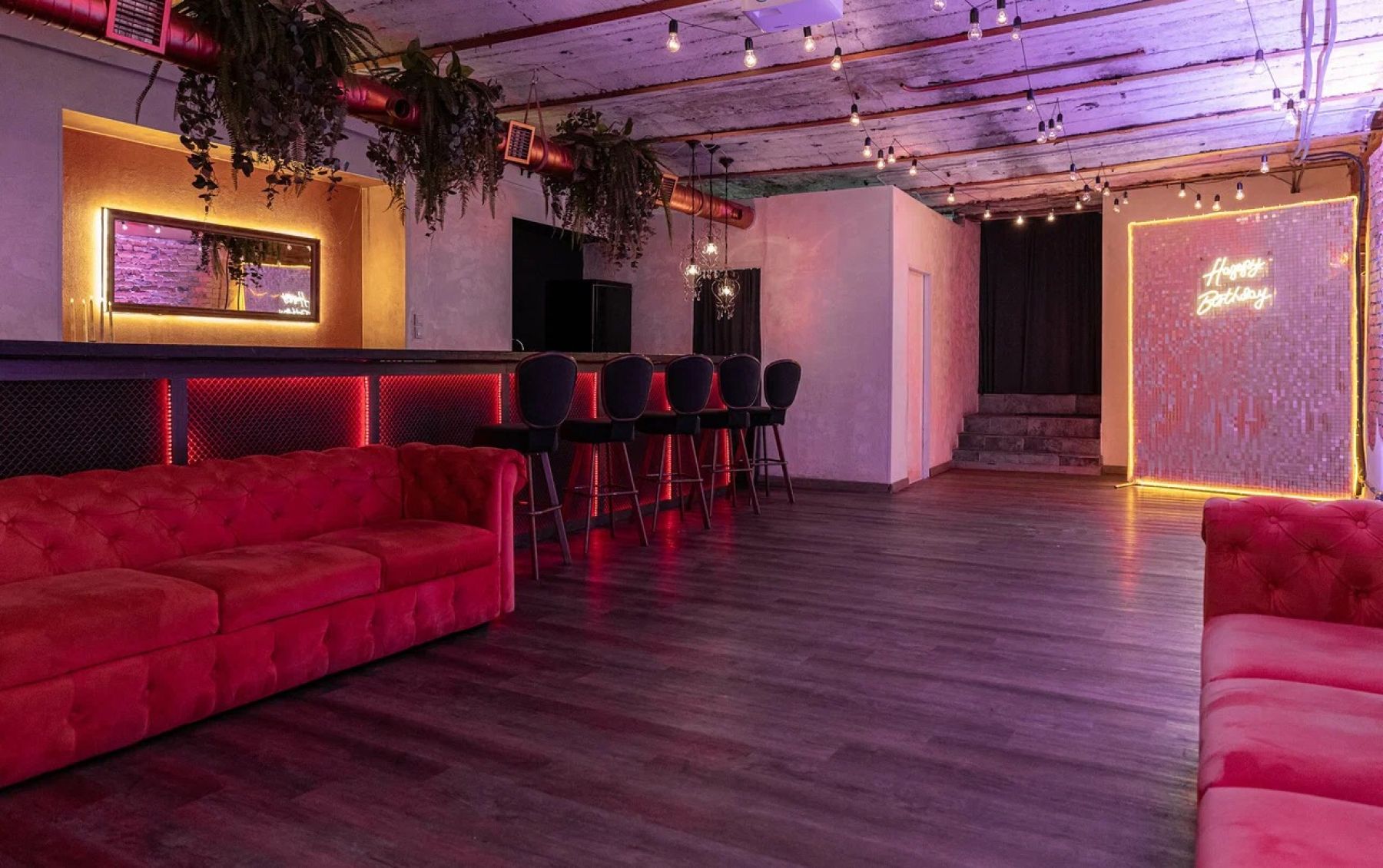 Лофт Малина - интерьер