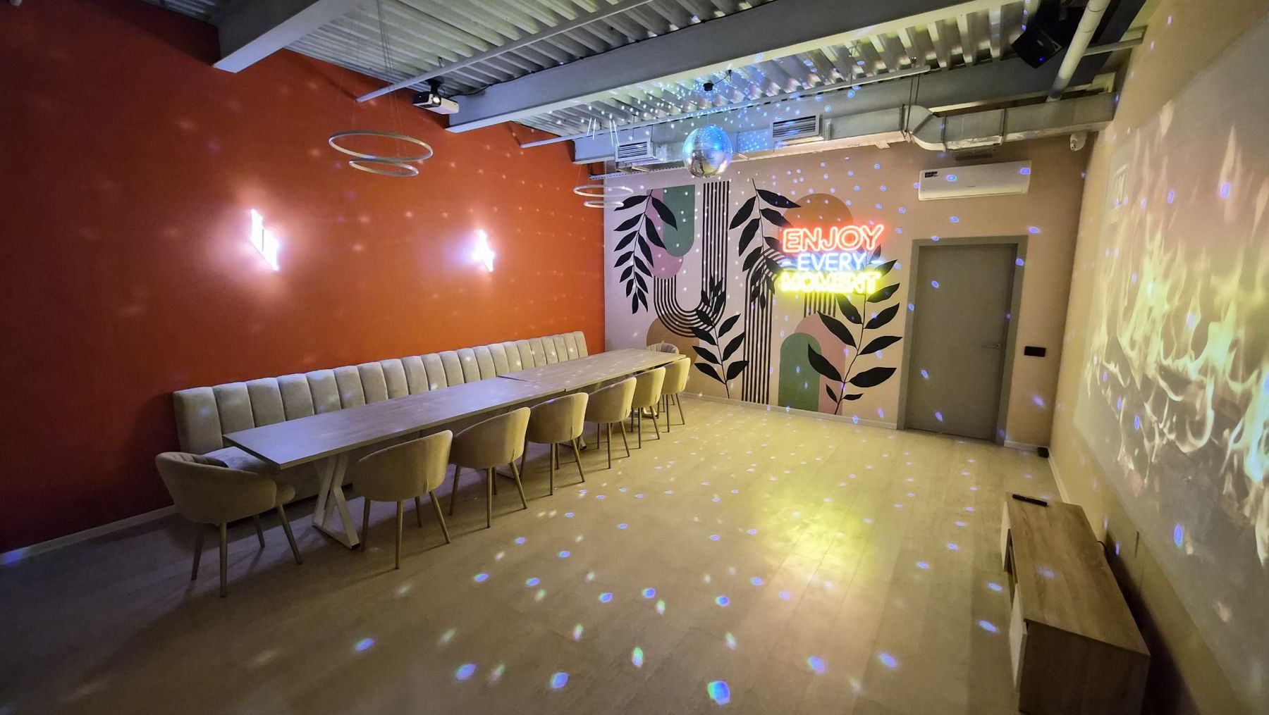 Световое оформление в лофте