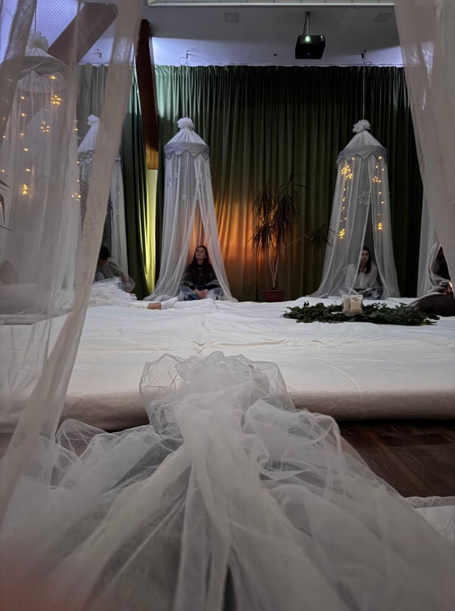 Оборудование для мероприятий в современном лофте