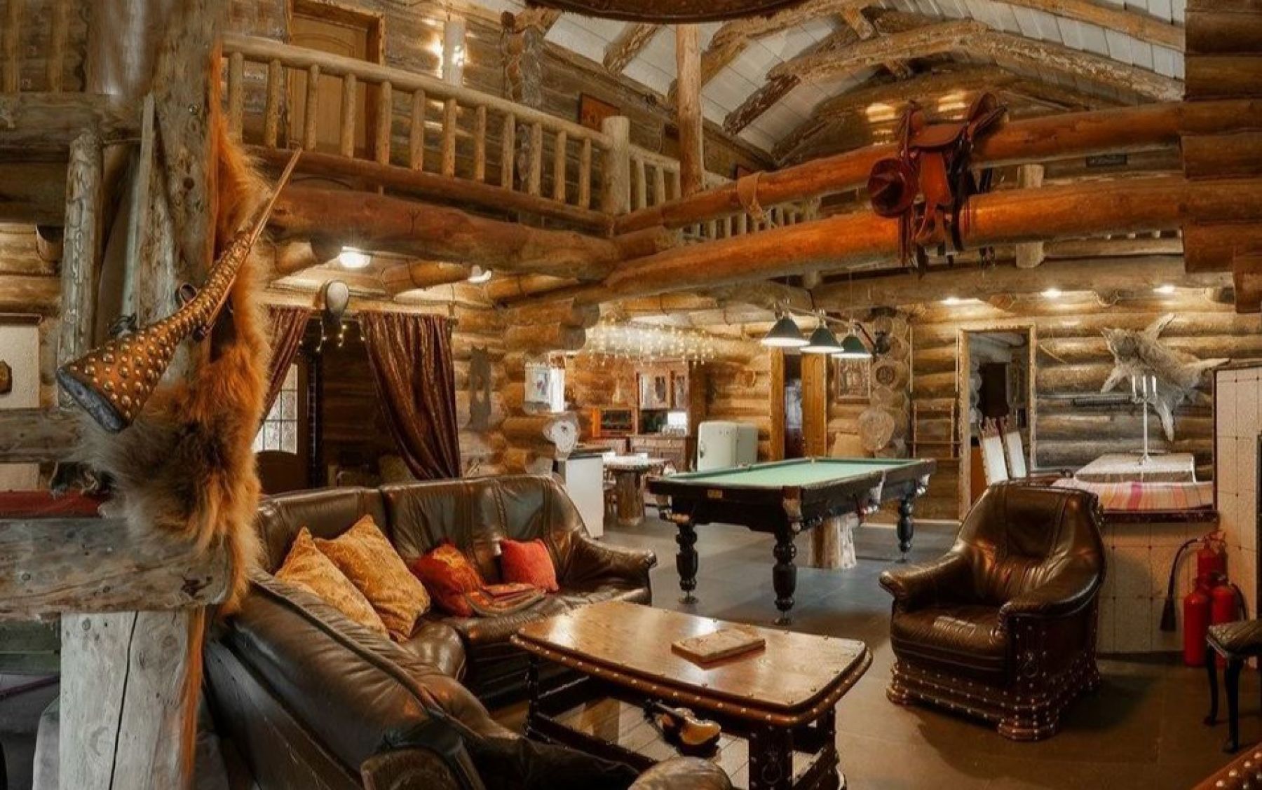 Лофт Гора - интерьер загородного клуба