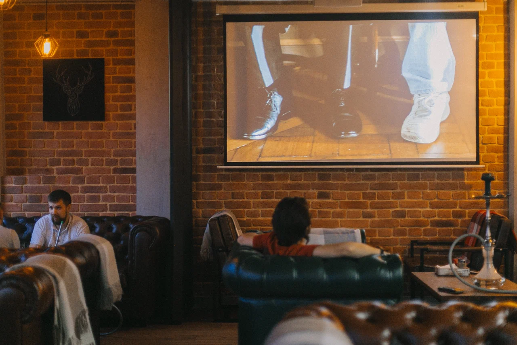 Дизайнерский интерьер лофта Френк