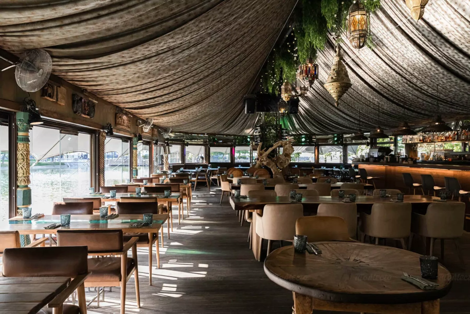 Место для деловых встреч в уютной атмосфере