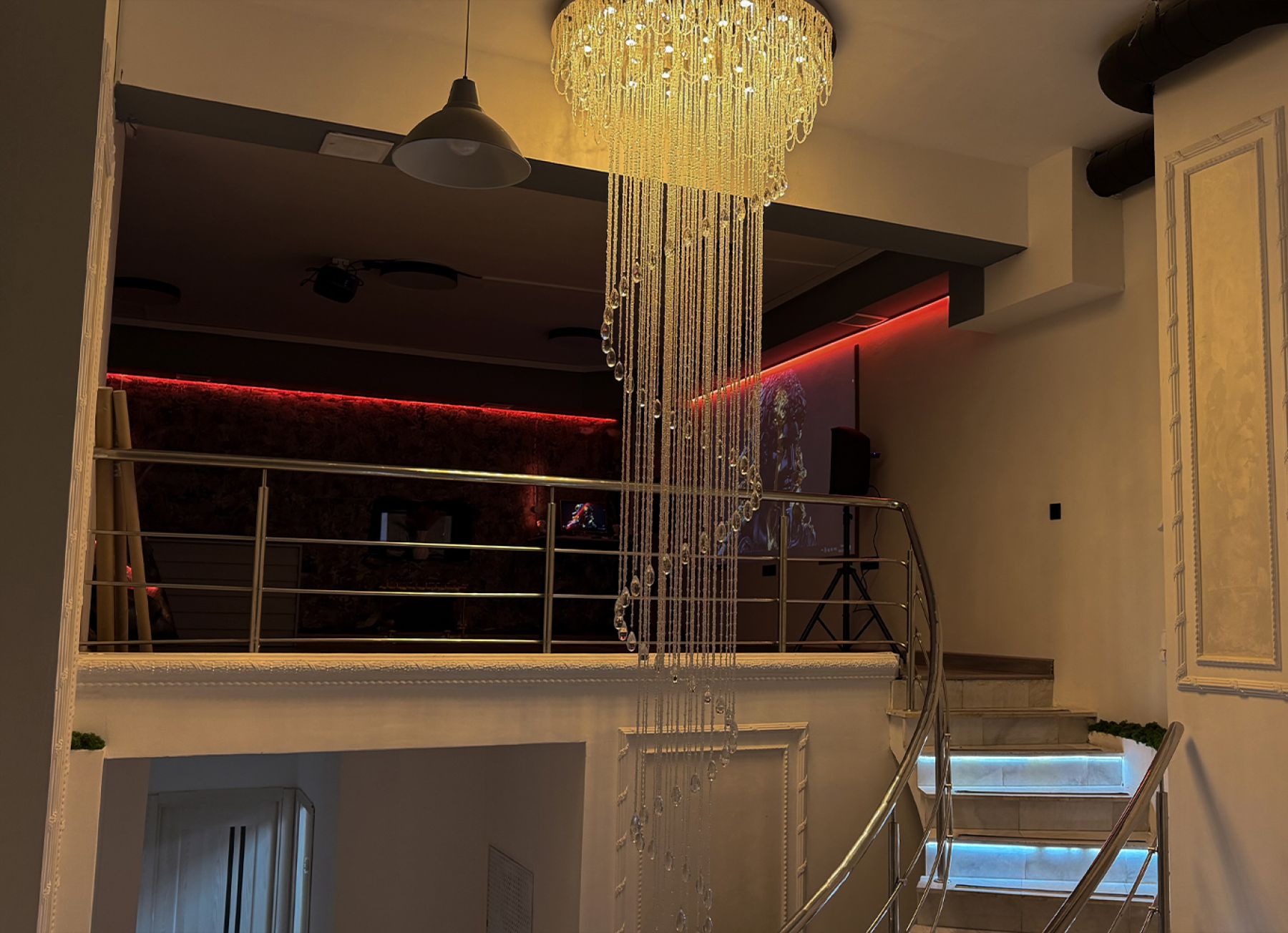 Парадная зона для встреч в Кристальном Лофте