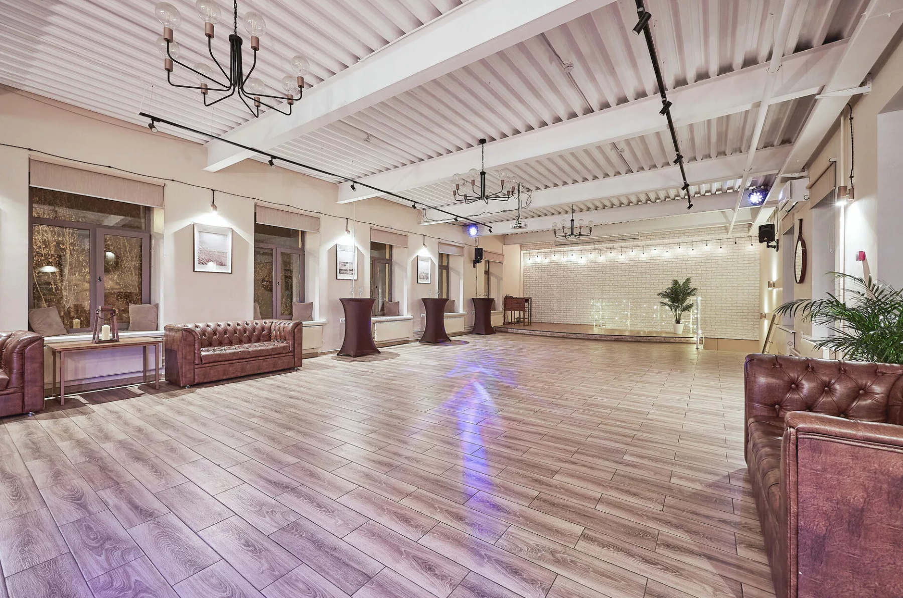 Лофт на Новом Арбате - зал для вечеринки