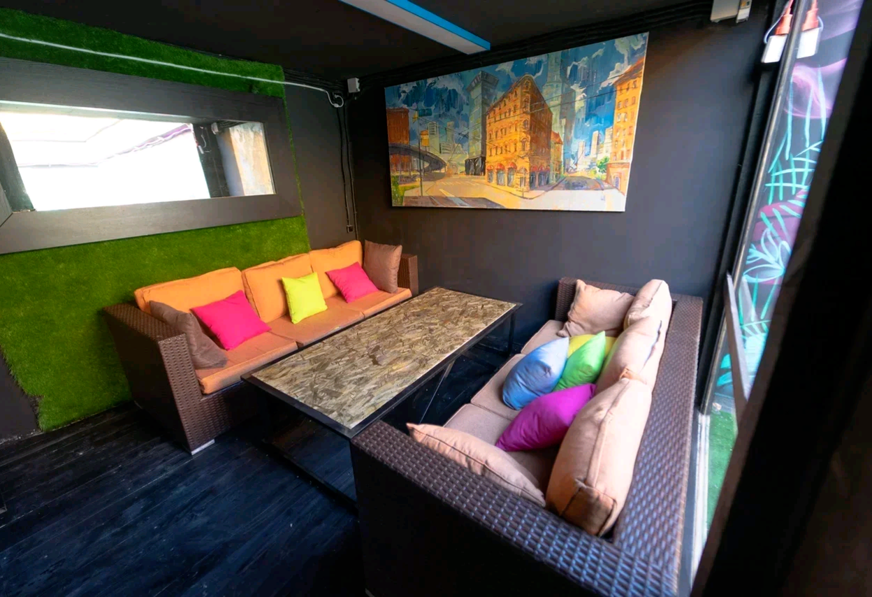 Интерьер сафари-лофта