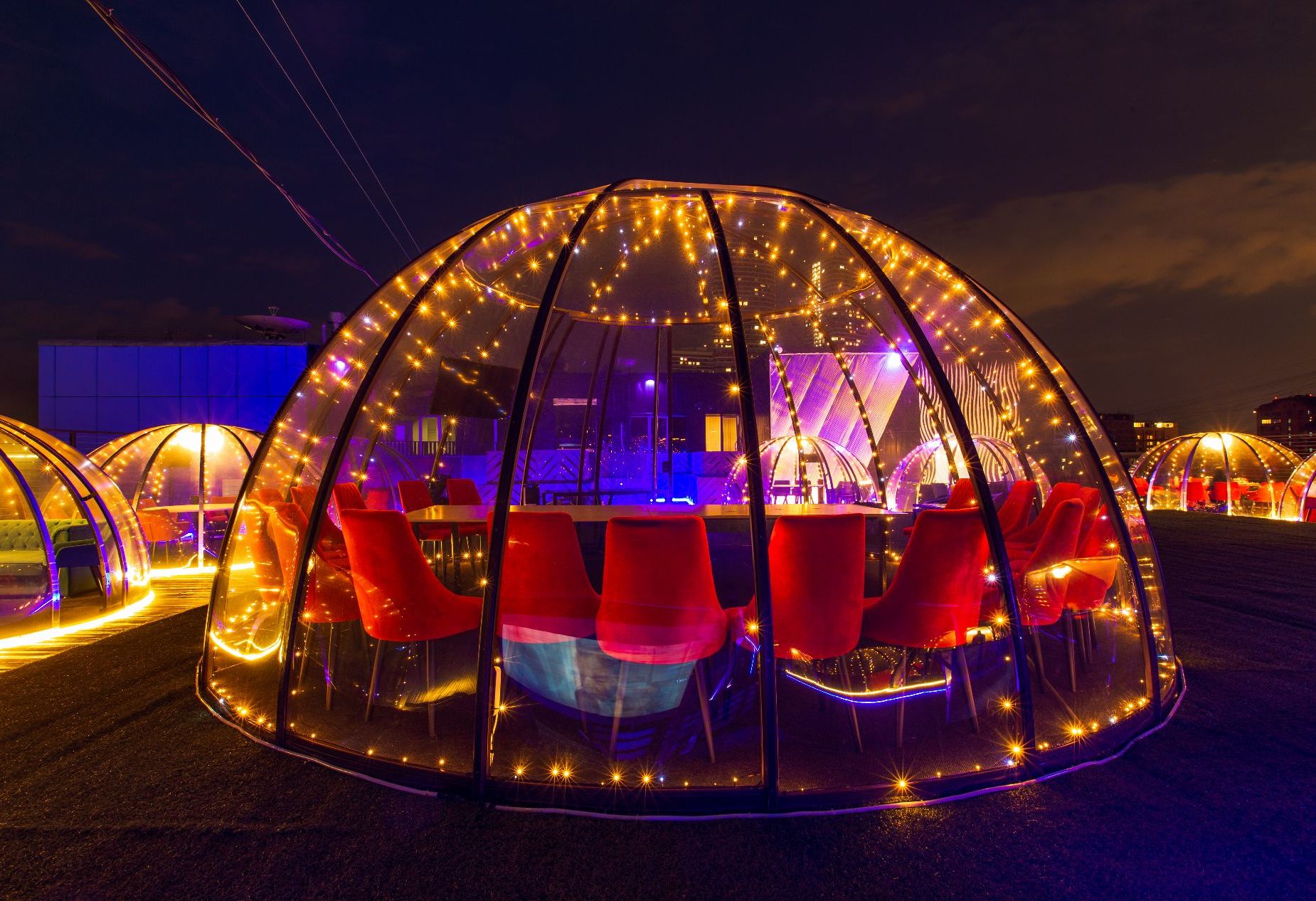 Шатер на крыше с панорамным видом на Москву