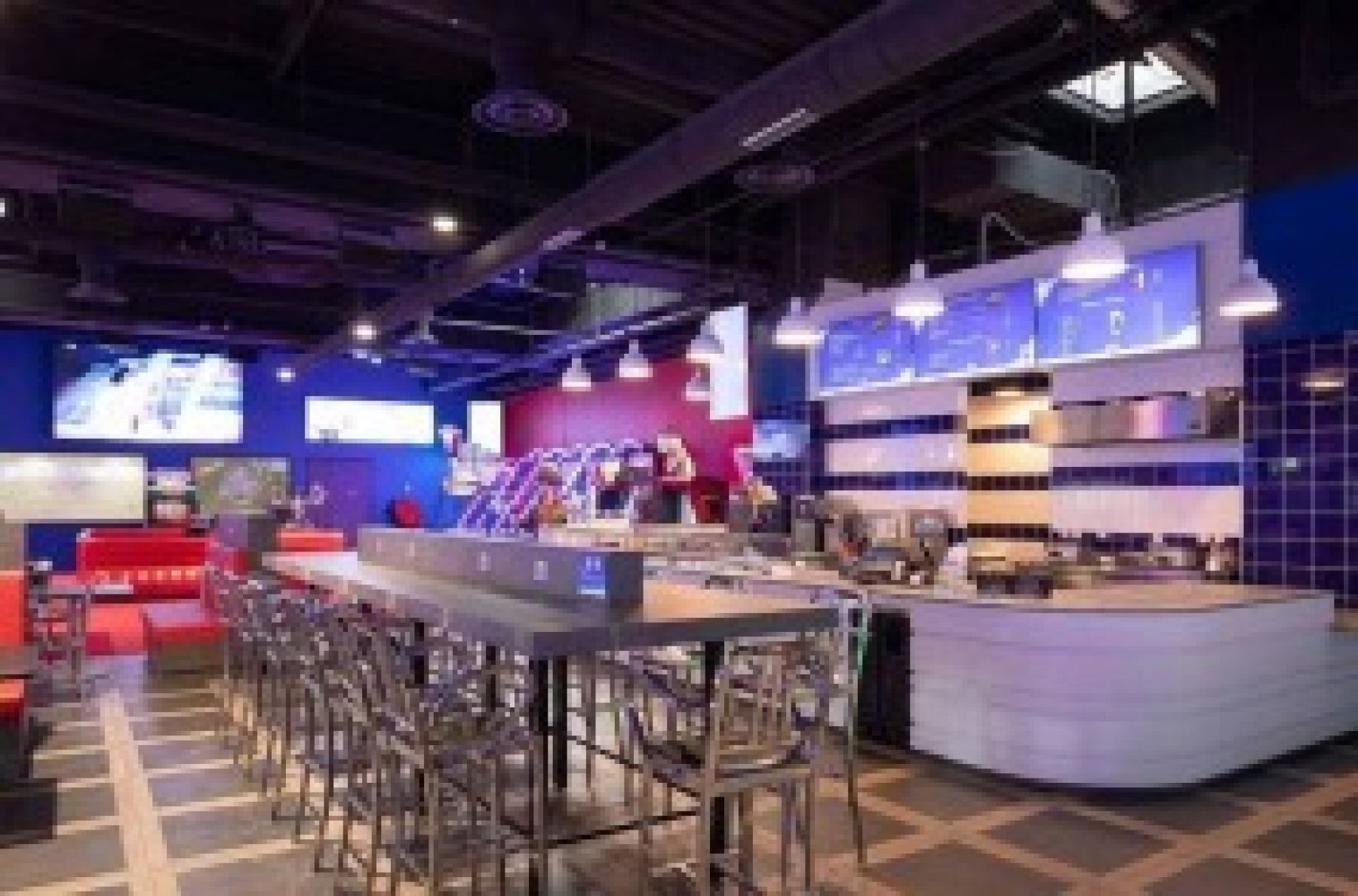 Дизайнерский интерьер лофта Голова в облаках