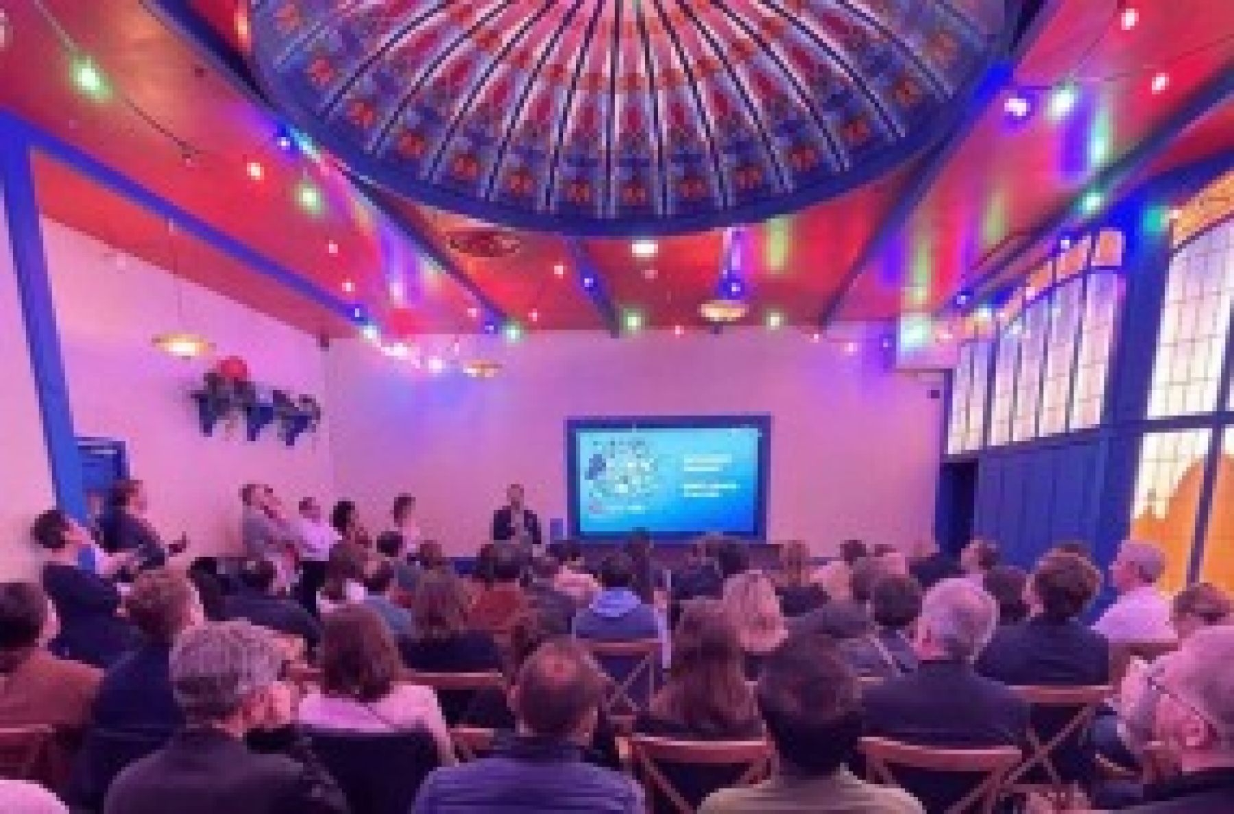 Современная кухня в лофте Голова в облаках