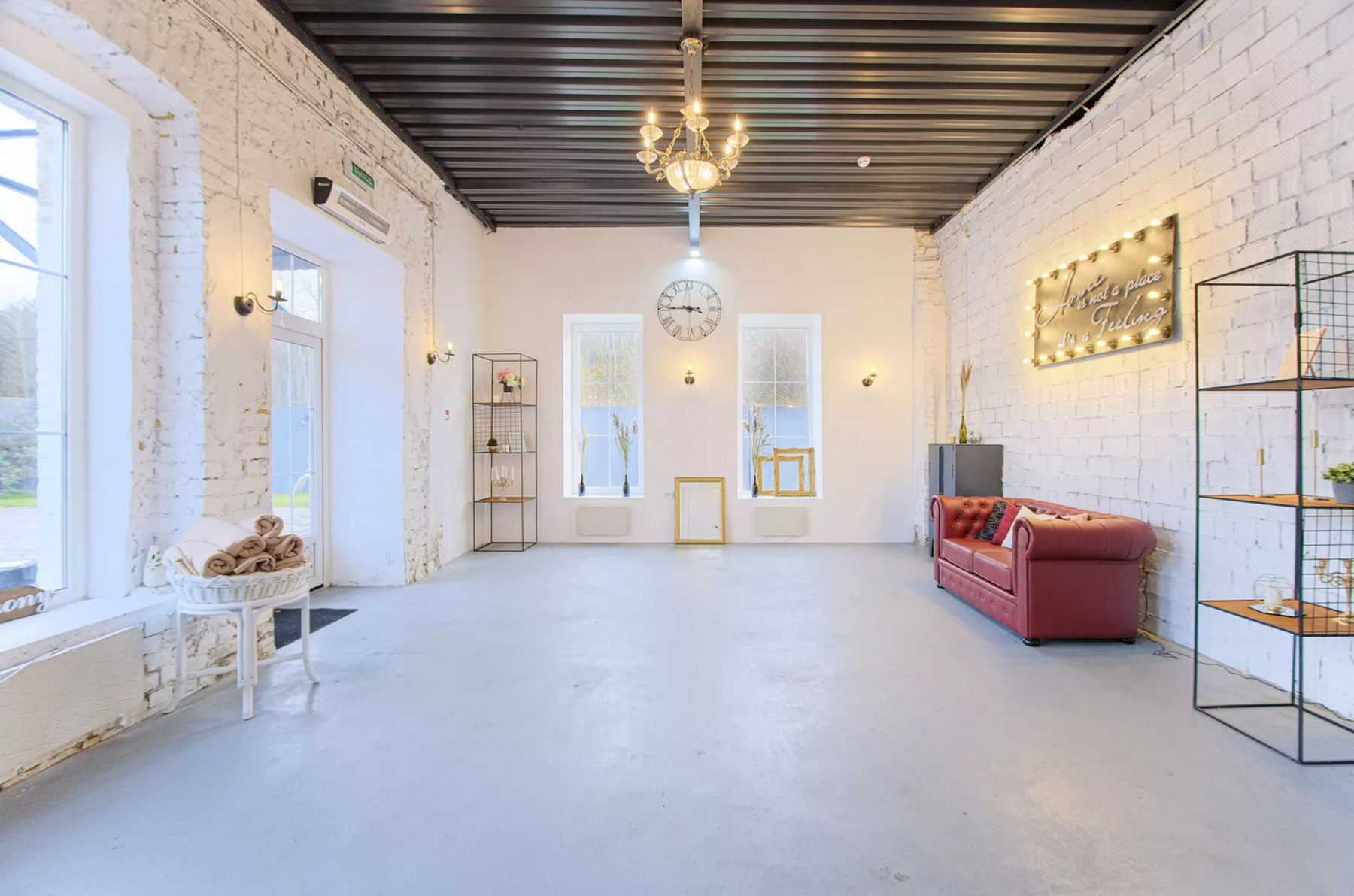 Уютный интерьер банкетного зала на Георгиевском переулке