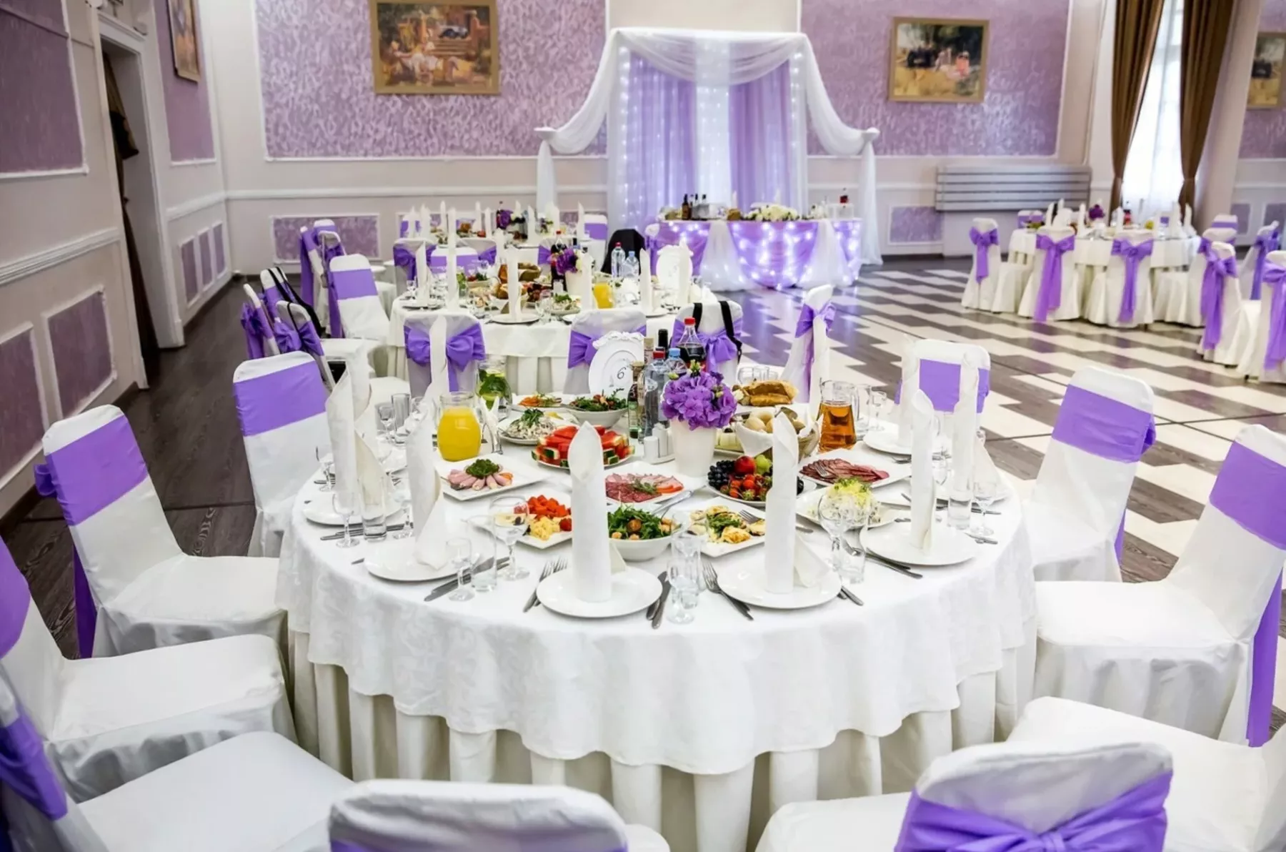 Дизайнерская посуда и сервировка в Тиаре