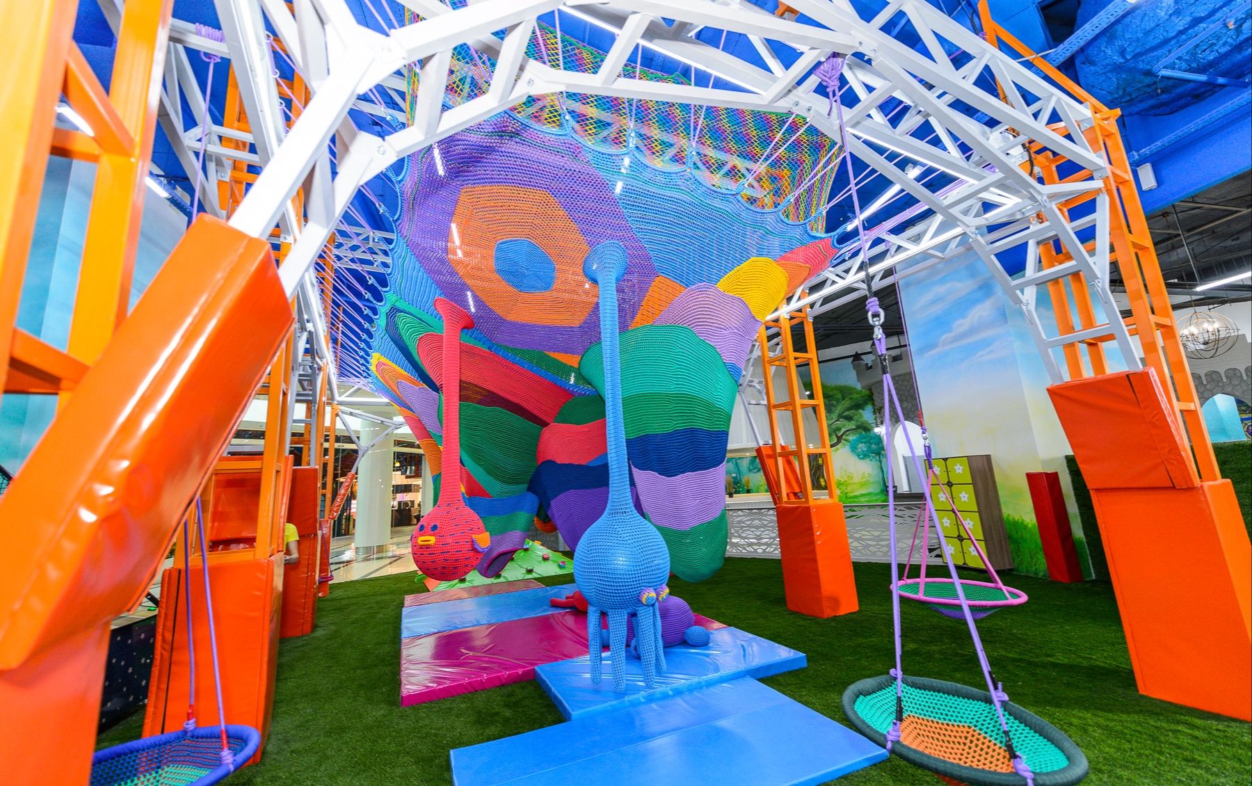 Интерьер TeikaBoom с зоной для отдыха