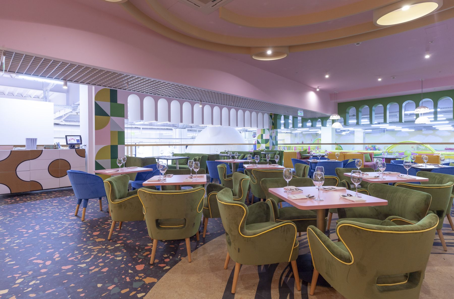 Развлекательная зона для детей в TeikaBoom