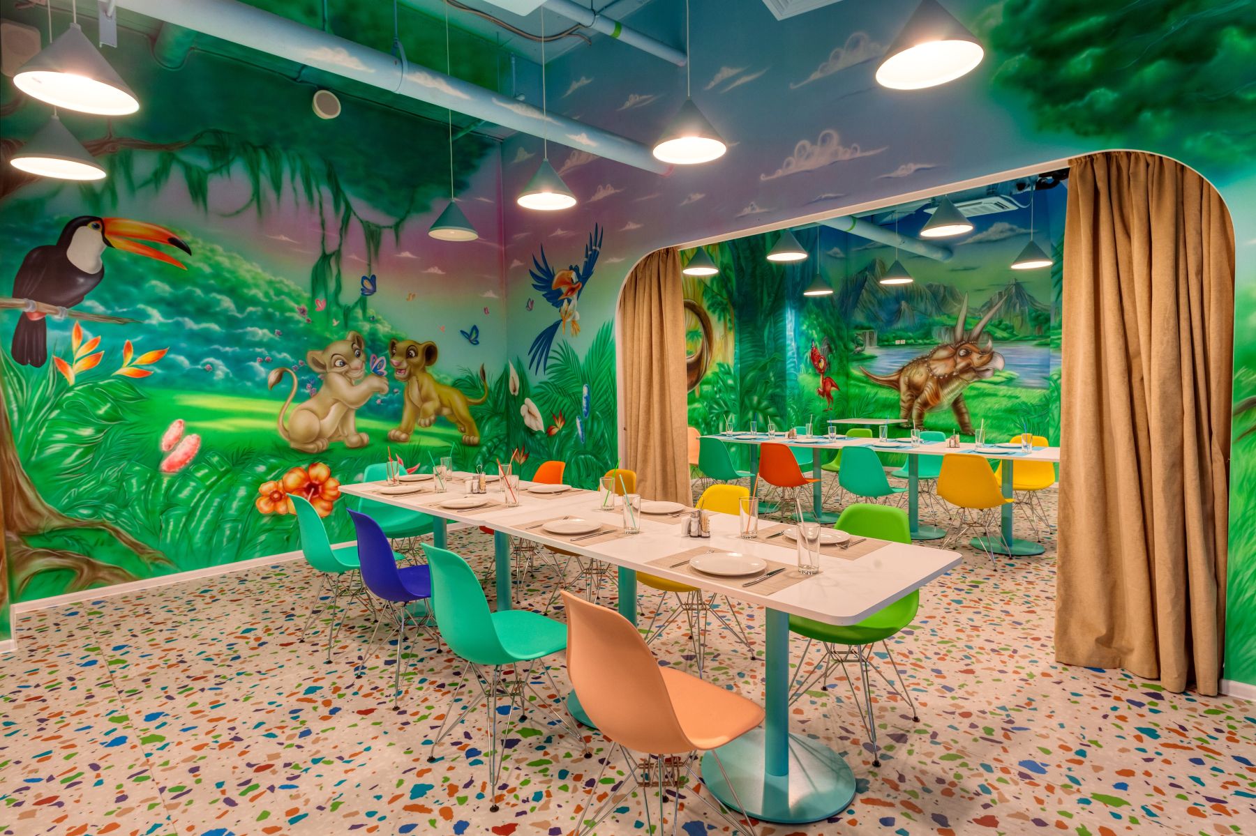 Интерьер парка TeikaBoom в ледниковом стиле