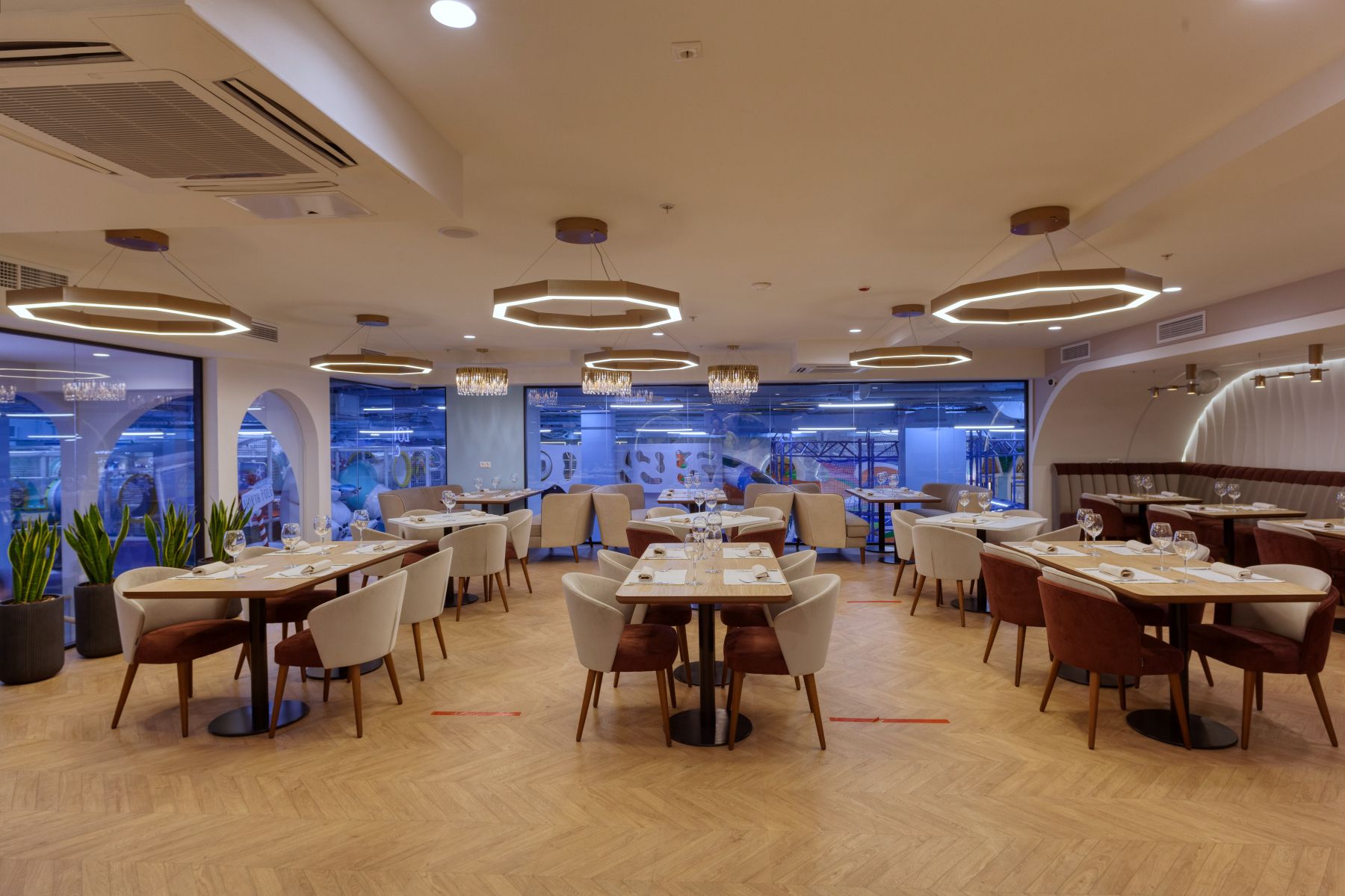 ТЦ Метрополис, где расположен TeikaBoom