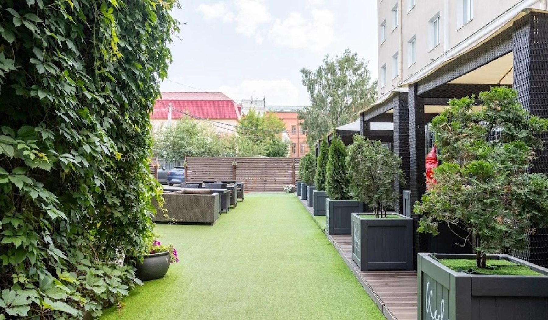 Вид на террасу в центре Москвы