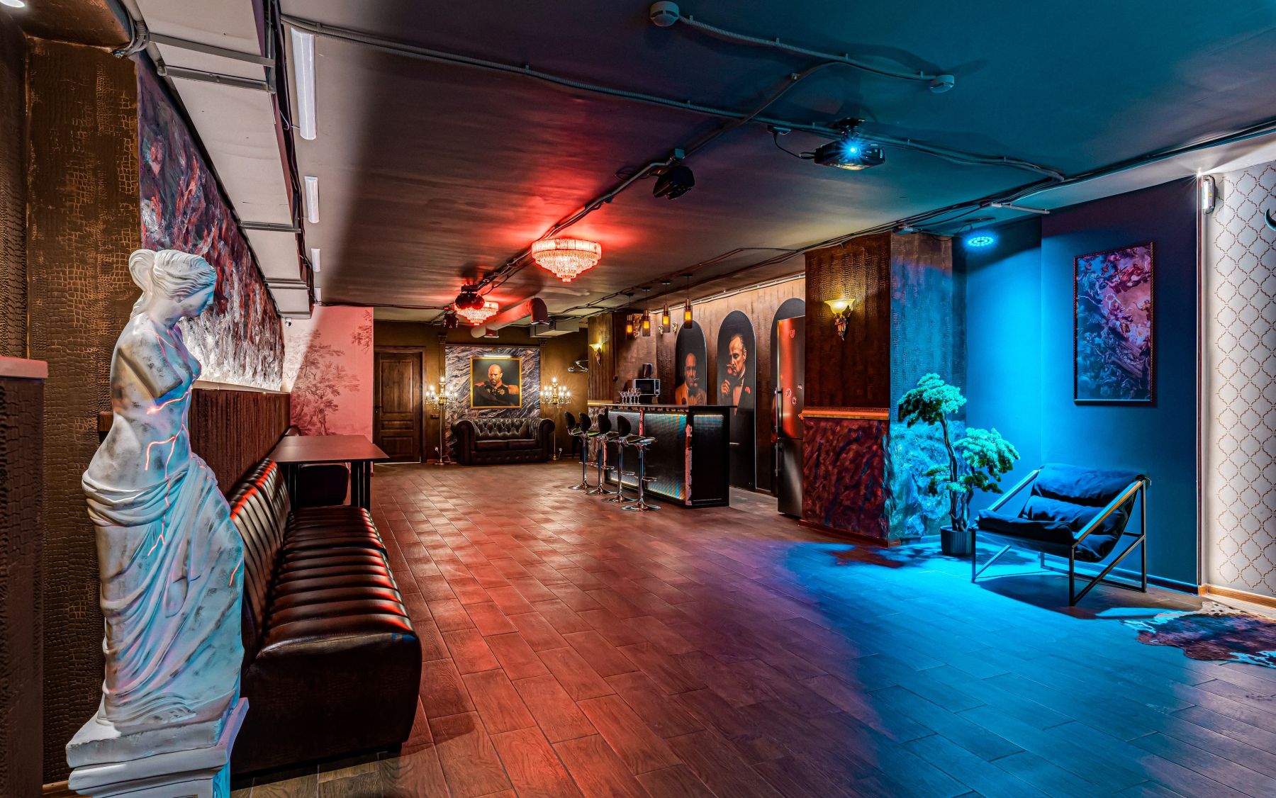 Интерьер лофта Готэм