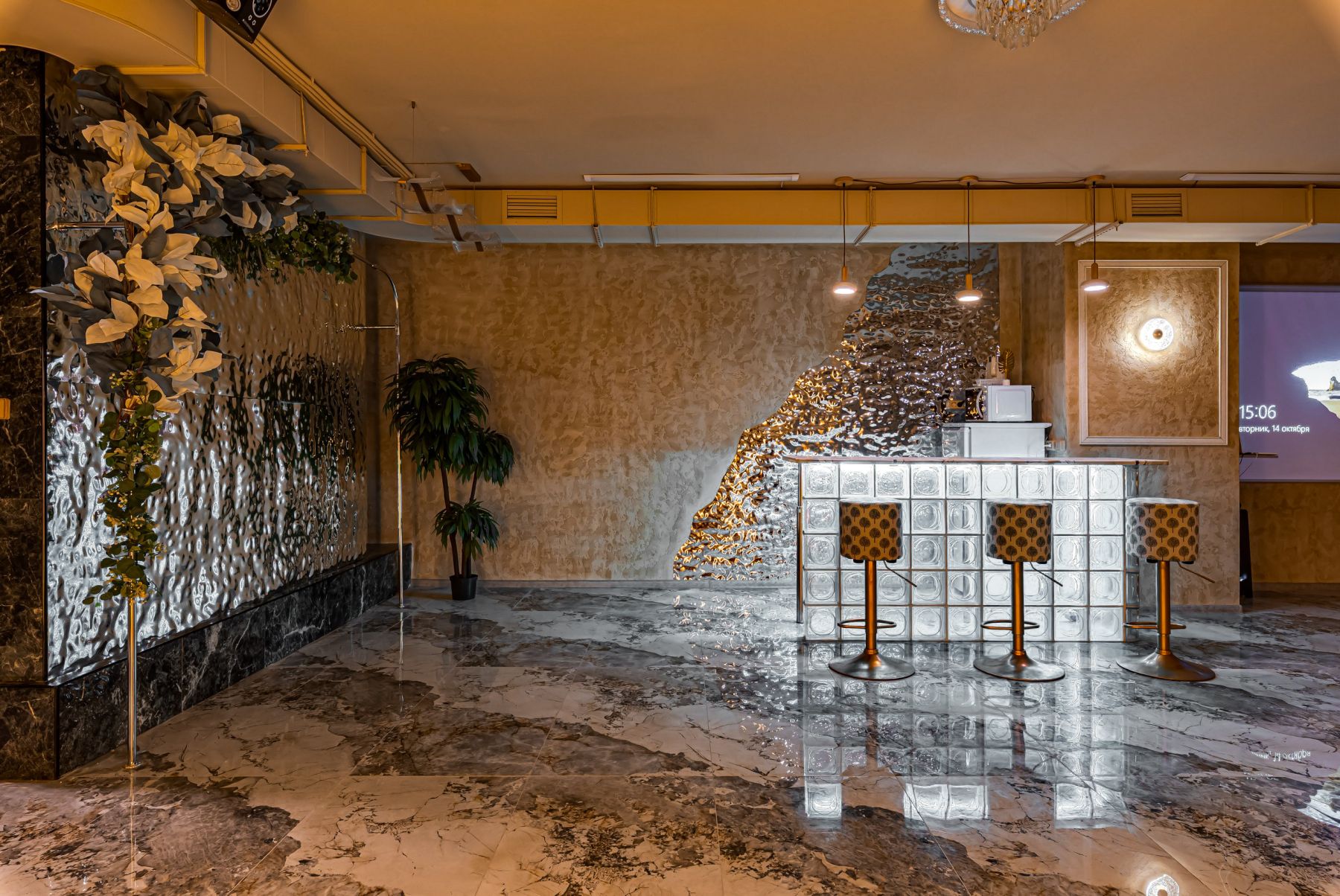 Современное оборудование для мероприятий в банкетном зале