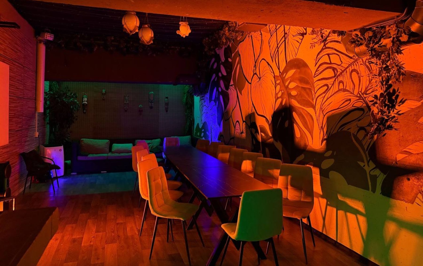 Тропический лофт TROPIC в Москве