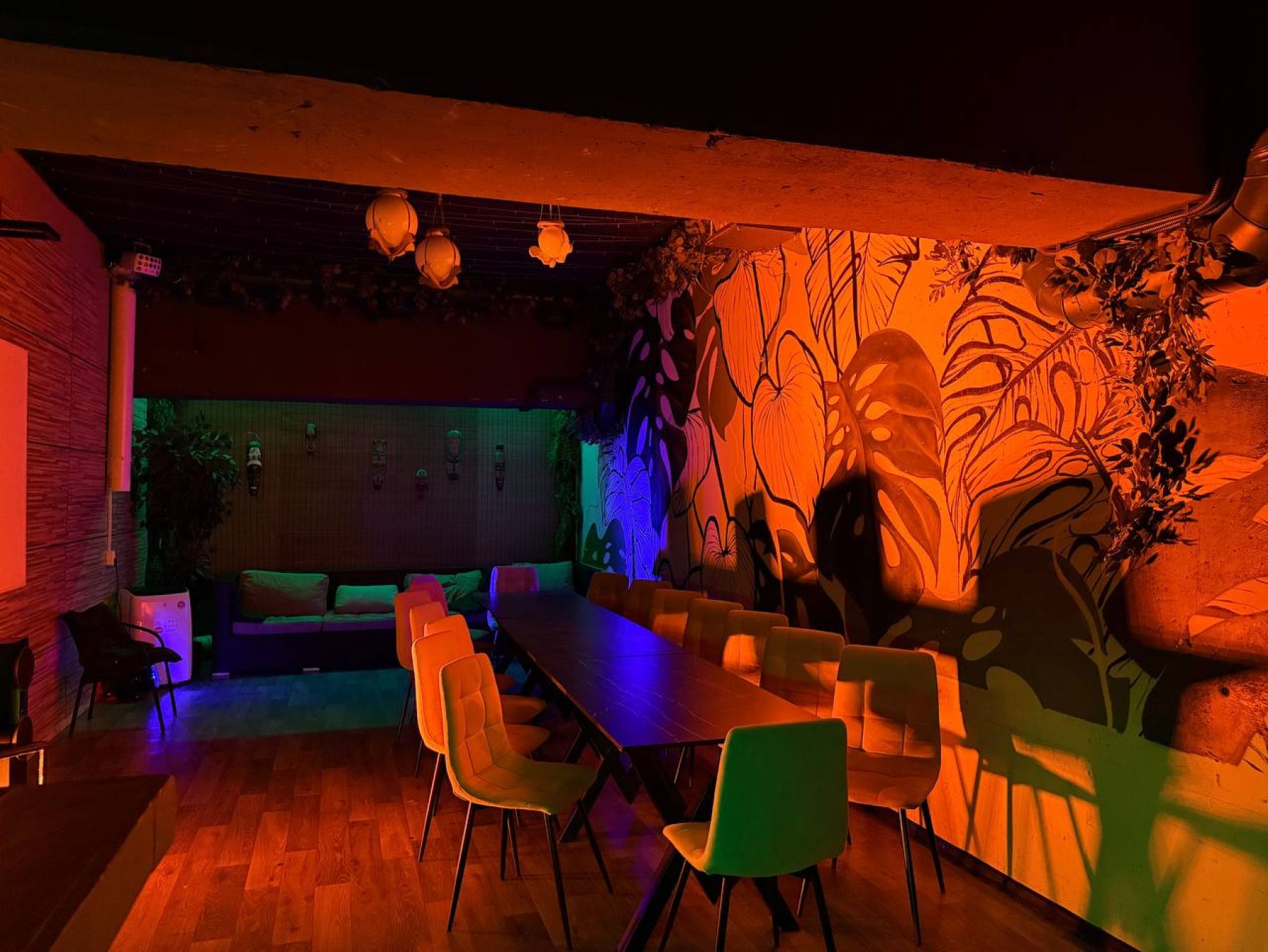 Вечеринка в лофте TROPIC